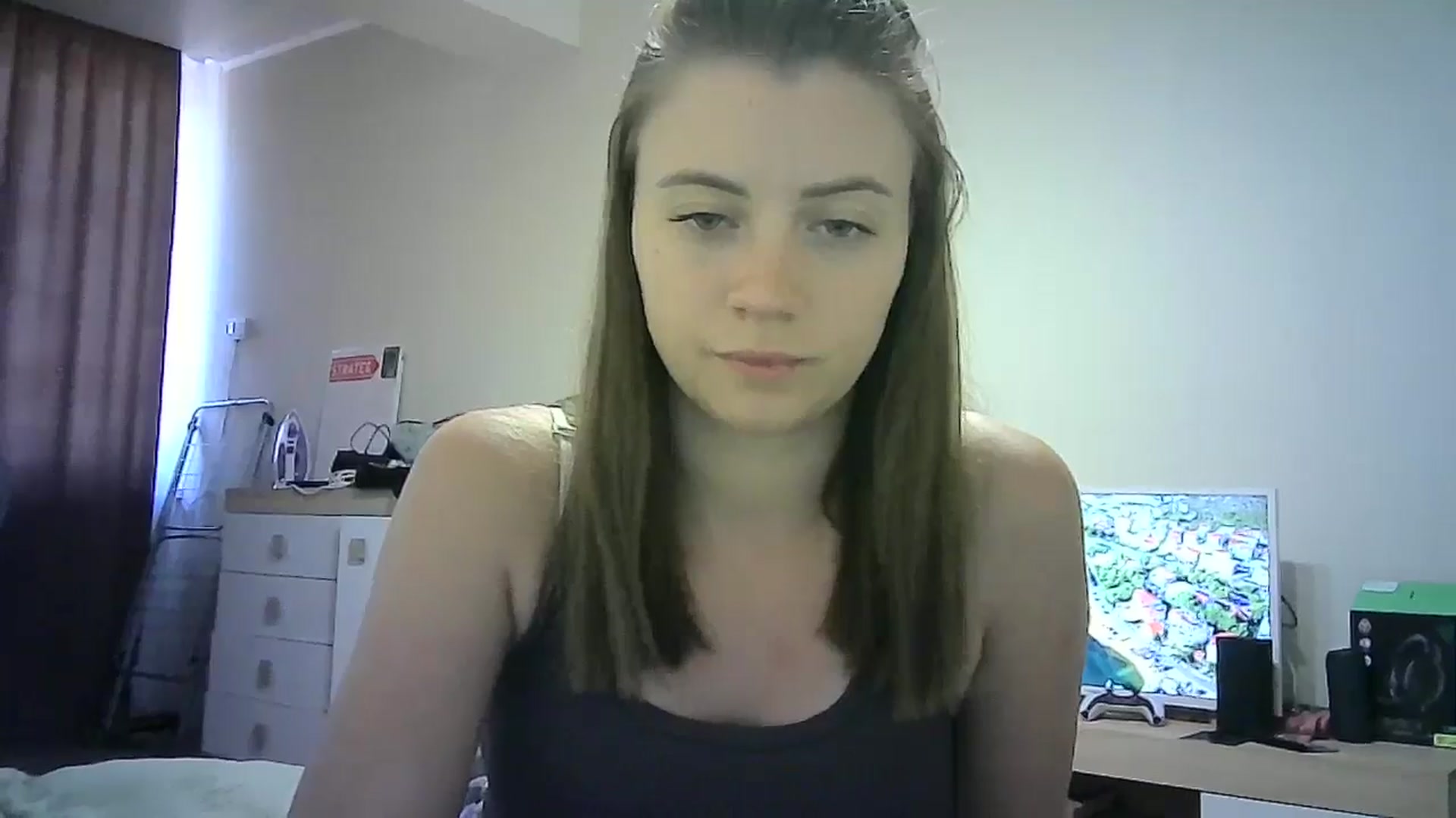 Gallery image thumbnail from Sulfate0's myfreecams stream on, 06/28/2024, 13:00 image 15 of 20