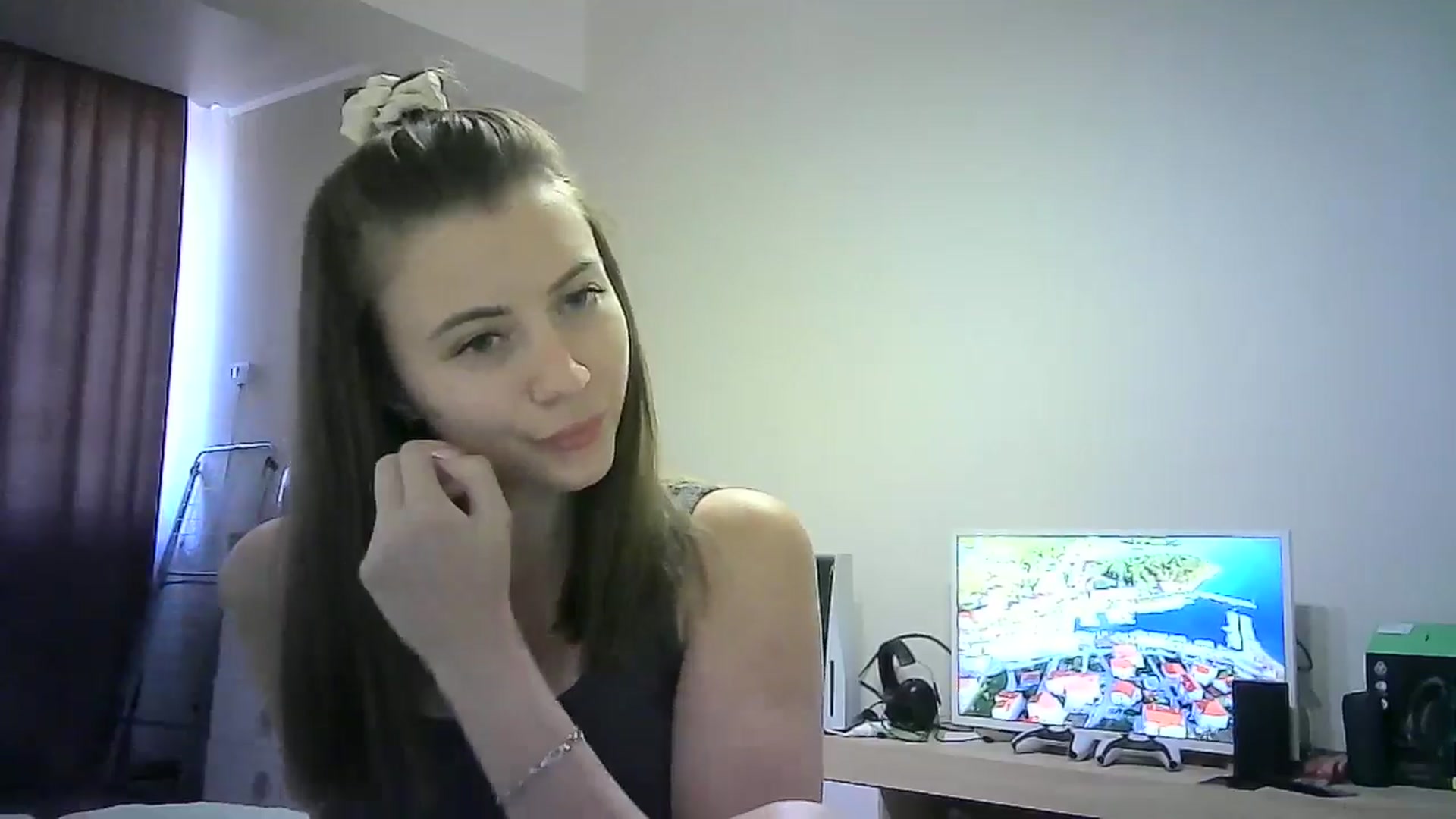 Gallery image thumbnail from Sulfate0's myfreecams stream on, 06/28/2024, 13:00 image 19 of 20