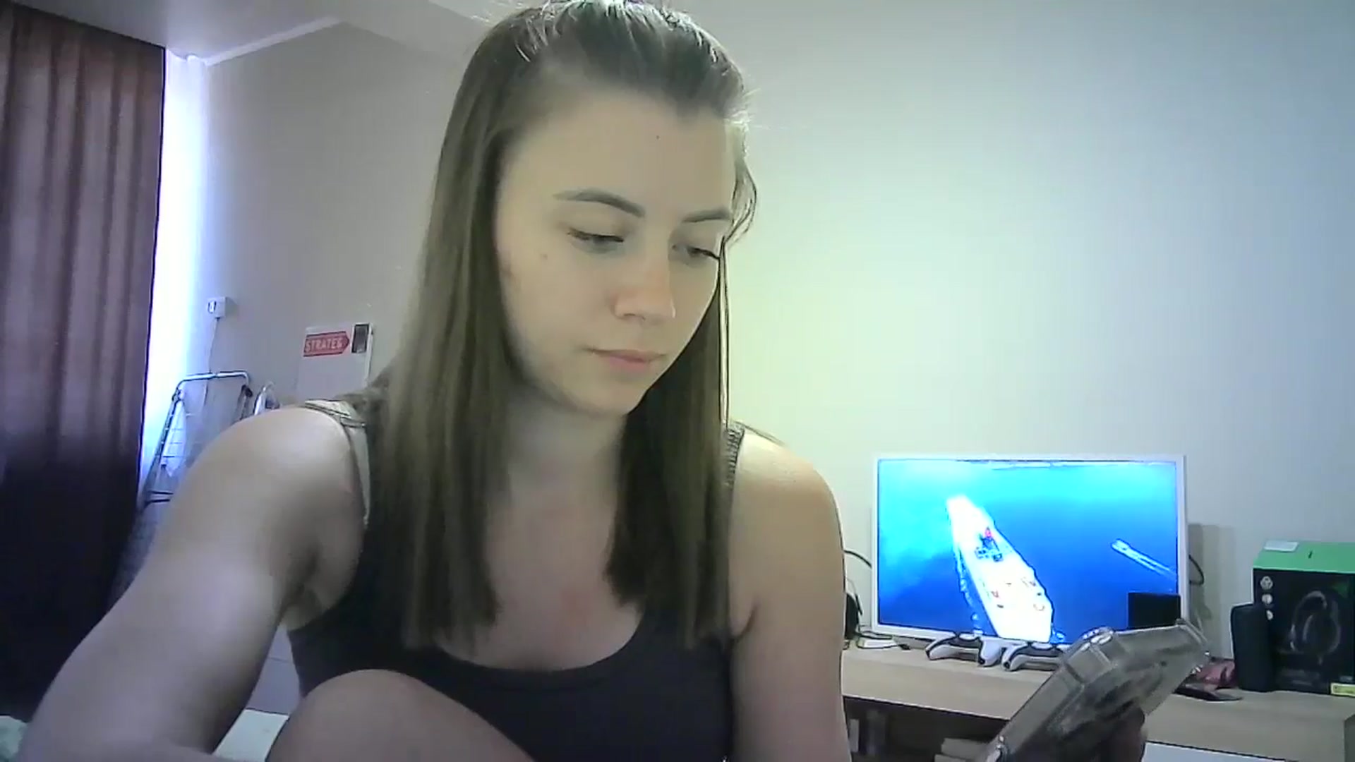 Gallery image thumbnail from Sulfate0's myfreecams stream on, 06/28/2024, 13:00 image 11 of 20