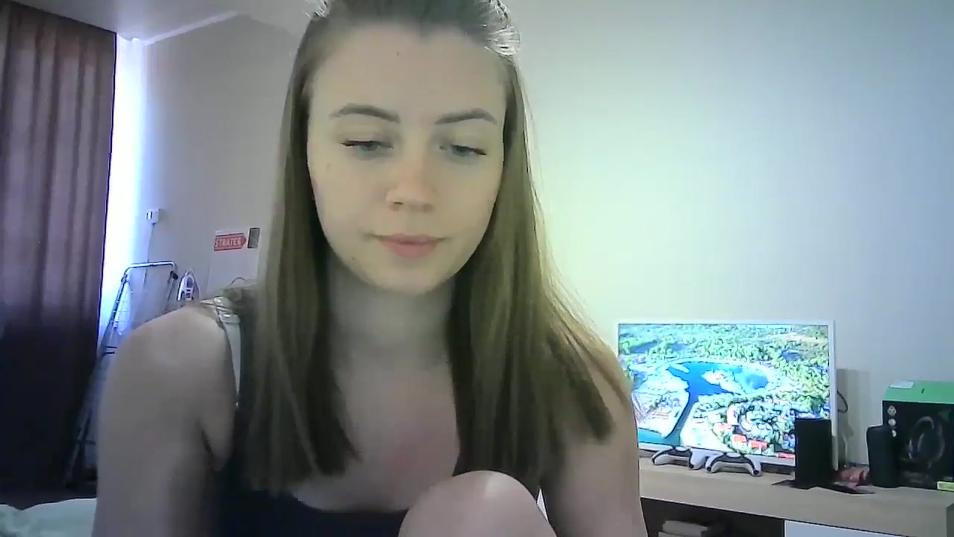 Gallery image thumbnail from Sulfate0's myfreecams stream on, 06/28/2024, 13:00 image 10 of 20