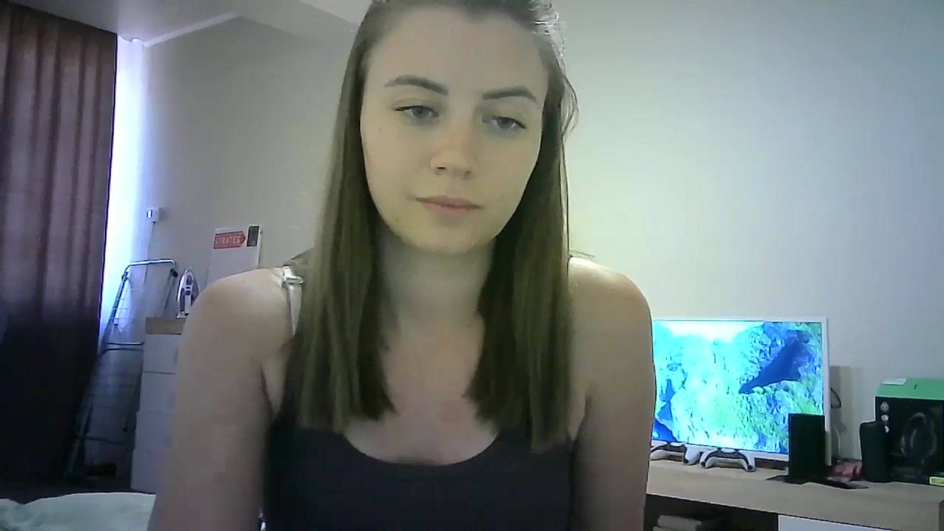 Gallery image thumbnail from Sulfate0's myfreecams stream on, 06/28/2024, 13:00 image 14 of 20