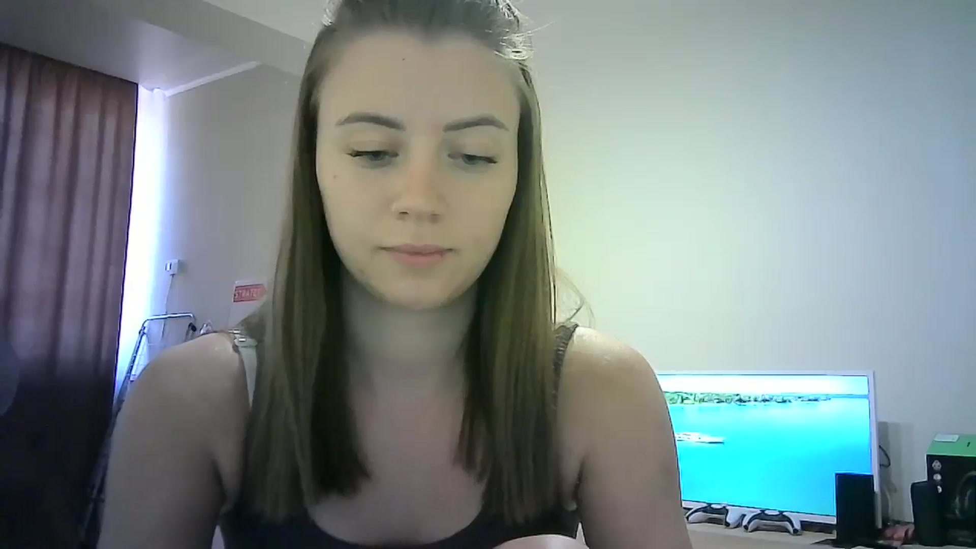 Gallery image thumbnail from Sulfate0's myfreecams stream on, 06/28/2024, 13:00 image 8 of 20