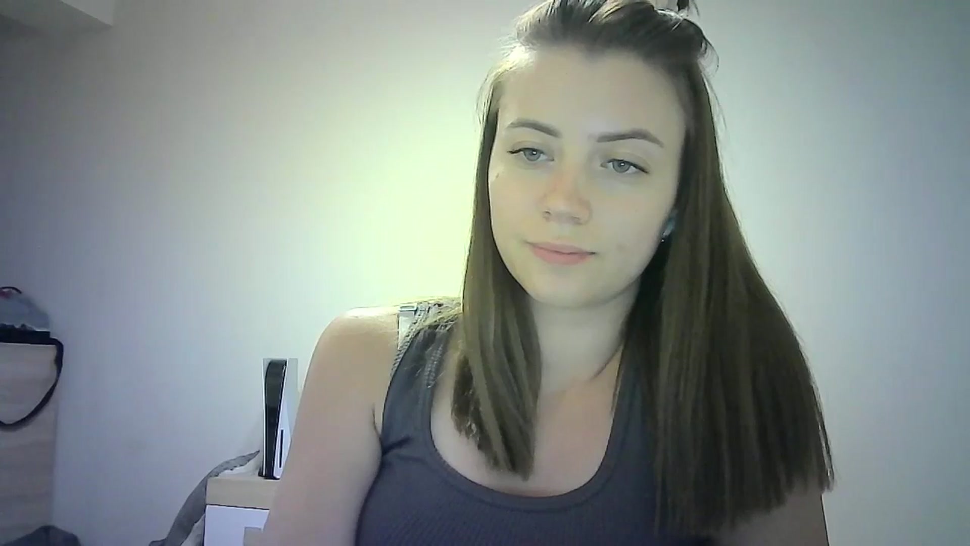 Gallery image thumbnail from Sulfate0's myfreecams stream on, 06/28/2024, 13:26 image 17 of 20