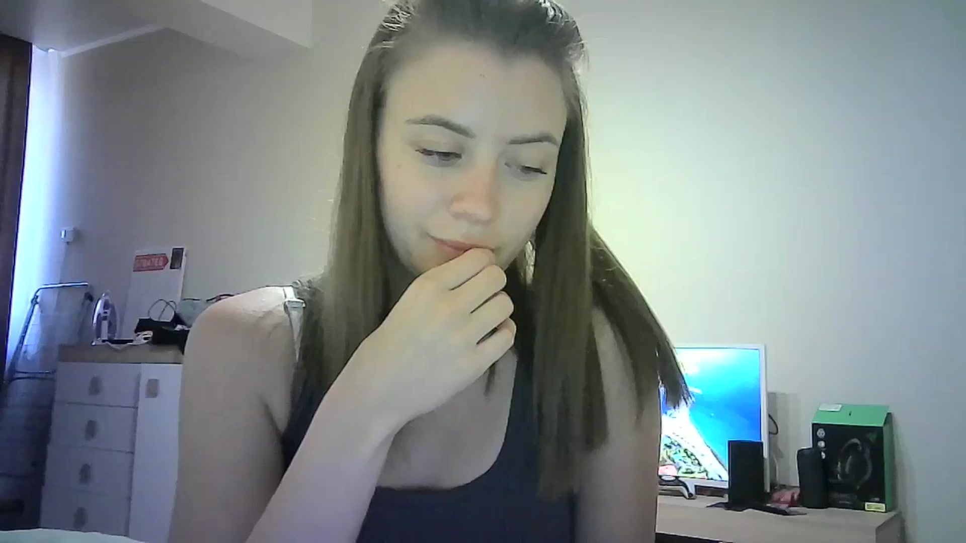 Gallery image thumbnail from Sulfate0's myfreecams stream on, 06/28/2024, 13:26 image 7 of 20