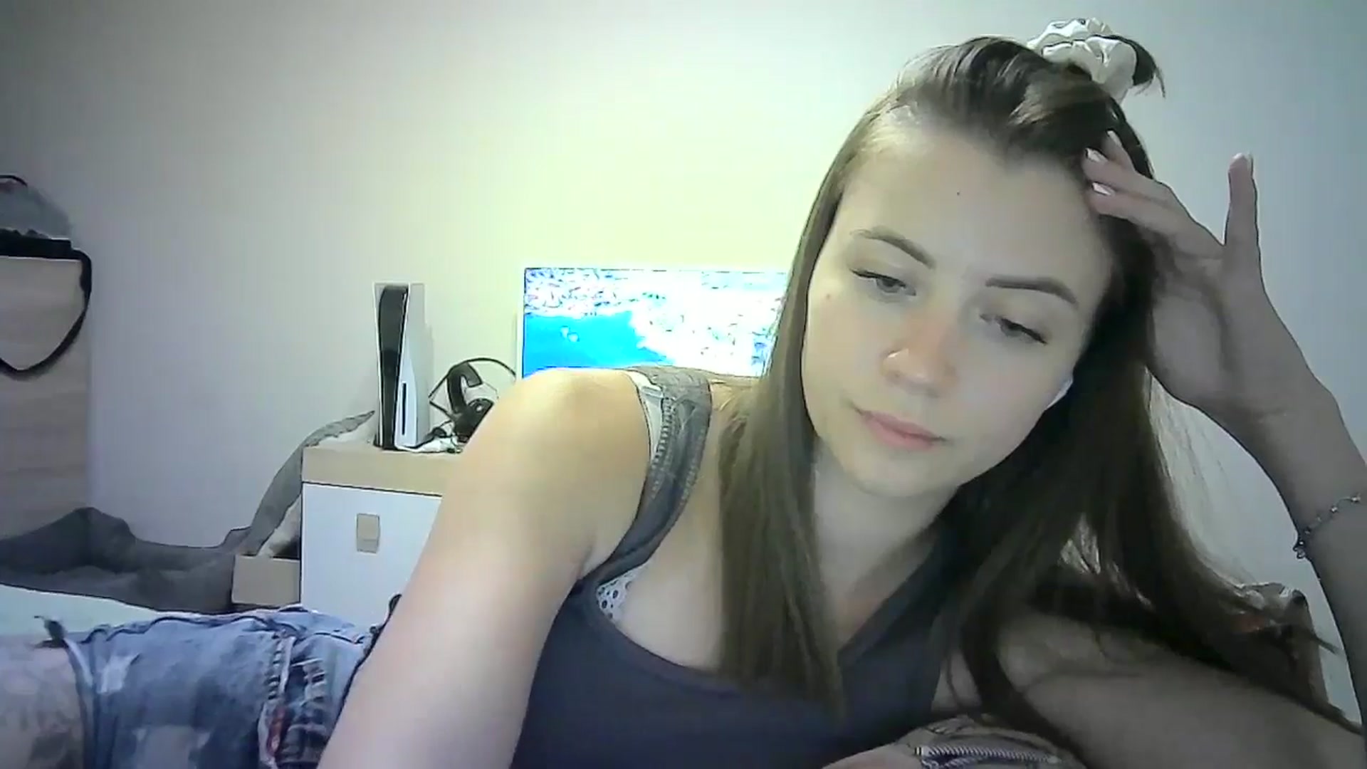 Gallery image thumbnail from Sulfate0's myfreecams stream on, 06/28/2024, 13:55 image 11 of 20