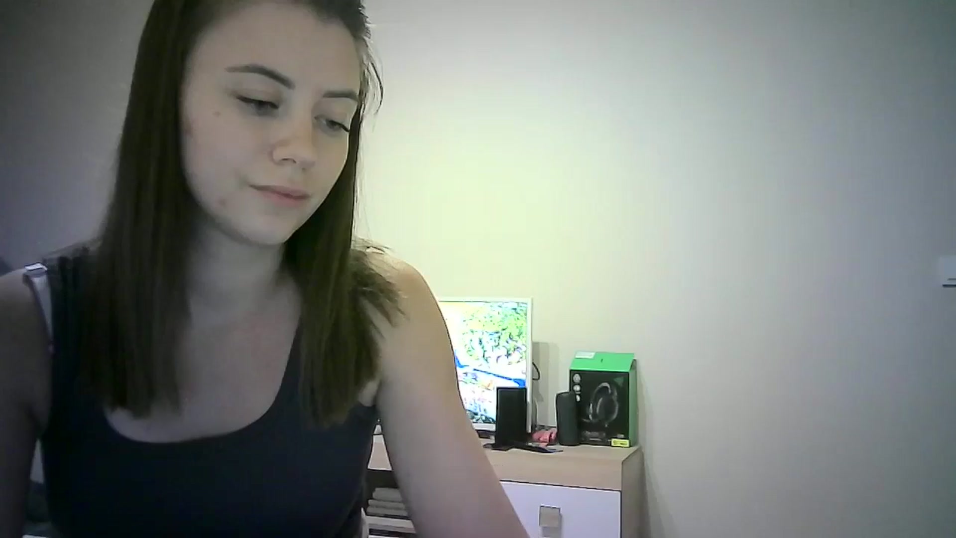 Gallery image thumbnail from Sulfate0's myfreecams stream on, 06/28/2024, 14:12 image 19 of 20