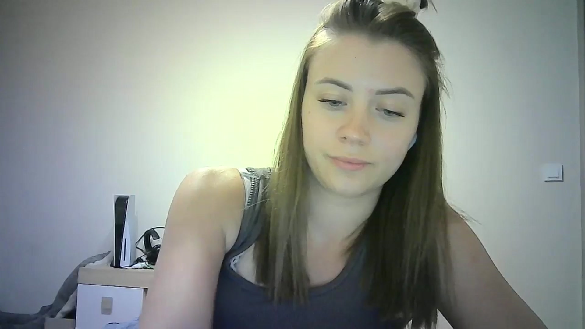 Gallery image thumbnail from Sulfate0's myfreecams stream on, 06/28/2024, 14:12 image 4 of 20