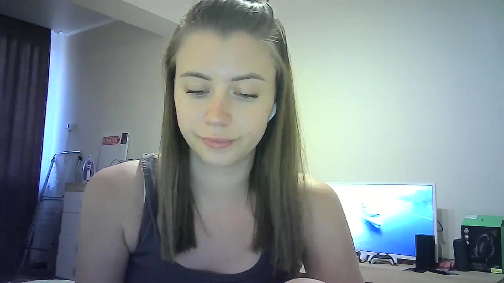 Gallery image thumbnail from Sulfate0's myfreecams stream on, 06/28/2024, 15:04 image 5 of 20