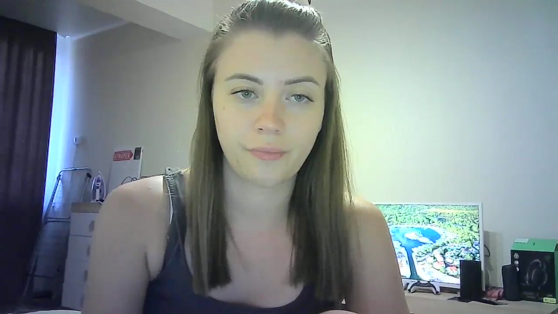 Gallery image thumbnail from Sulfate0's myfreecams stream on, 06/28/2024, 15:04 image 4 of 20