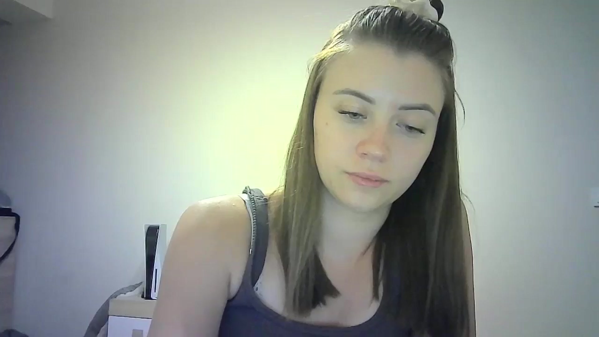Gallery image thumbnail from Sulfate0's myfreecams stream on, 06/28/2024, 15:04 image 17 of 20