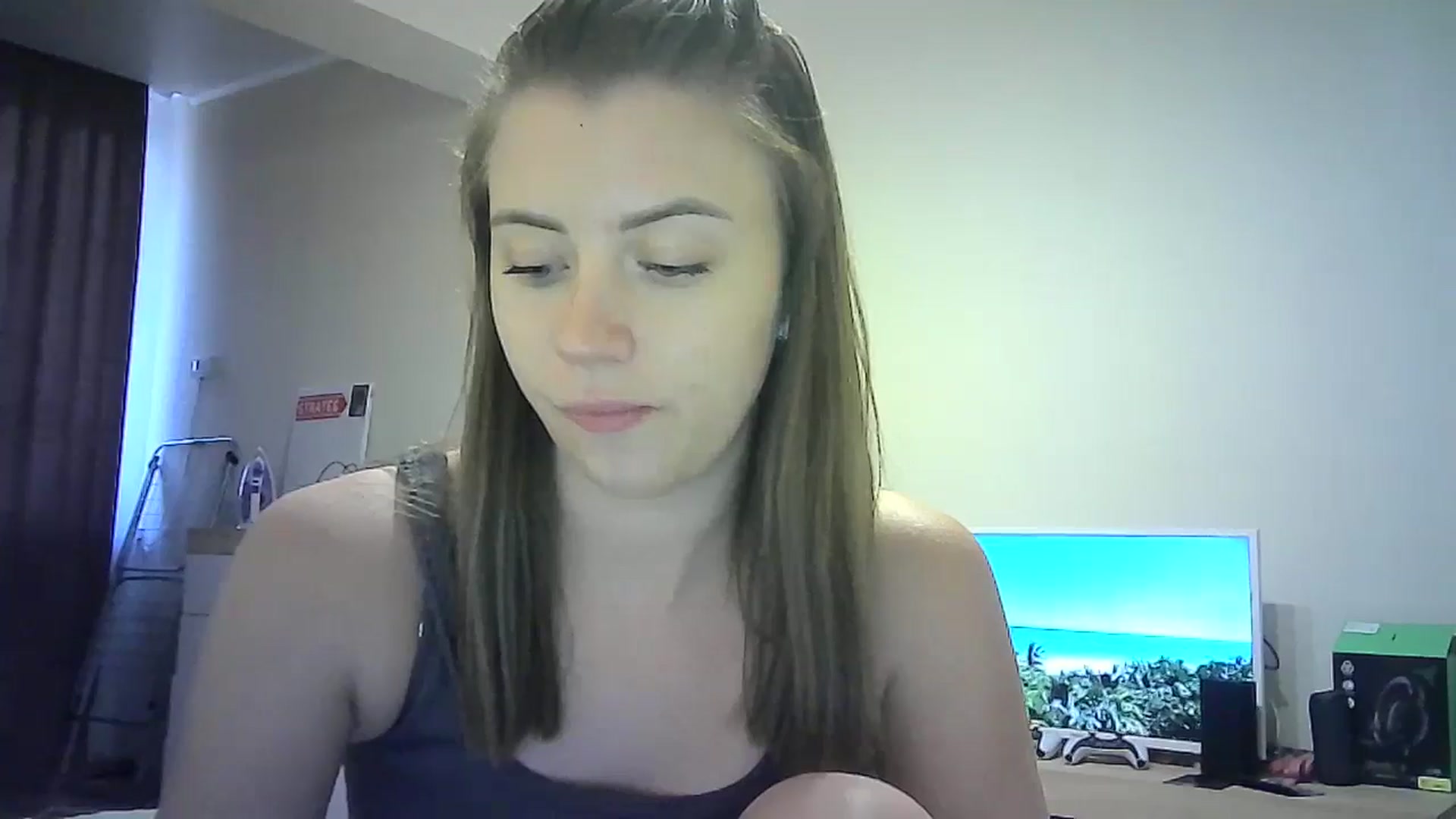 Gallery image thumbnail from Sulfate0's myfreecams stream on, 06/28/2024, 15:04 image 2 of 20