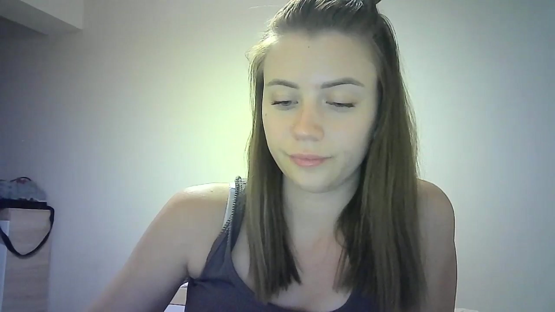 Gallery image thumbnail from Sulfate0's myfreecams stream on, 06/28/2024, 15:04 image 9 of 20