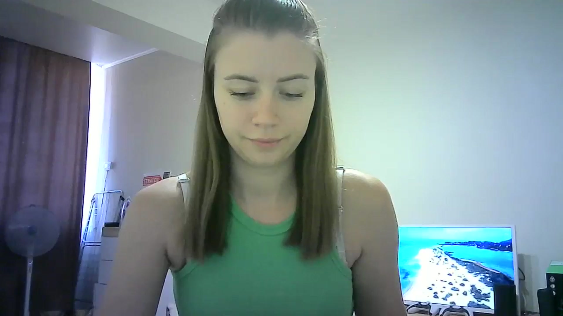 Gallery image thumbnail from Sulfate0's myfreecams stream on, 06/29/2024, 07:55 image 4 of 20