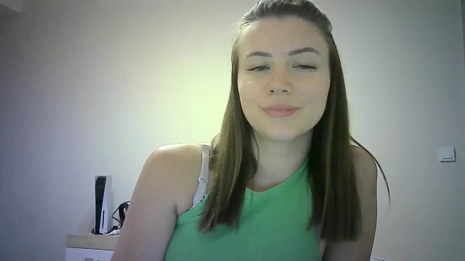 Gallery image thumbnail from Sulfate0's myfreecams stream on, 06/29/2024, 08:37 image 9 of 20