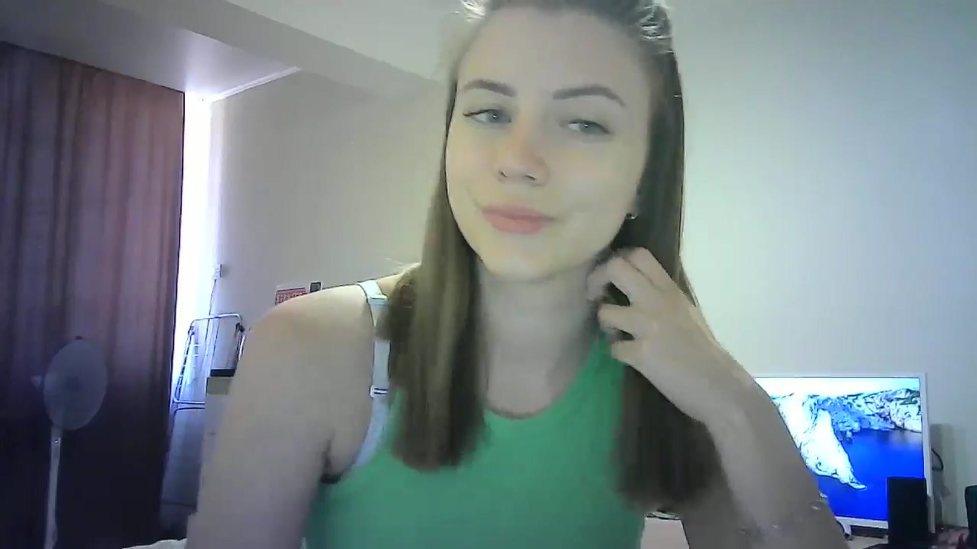 Gallery image thumbnail from Sulfate0's myfreecams stream on, 06/29/2024, 08:37 image 14 of 20