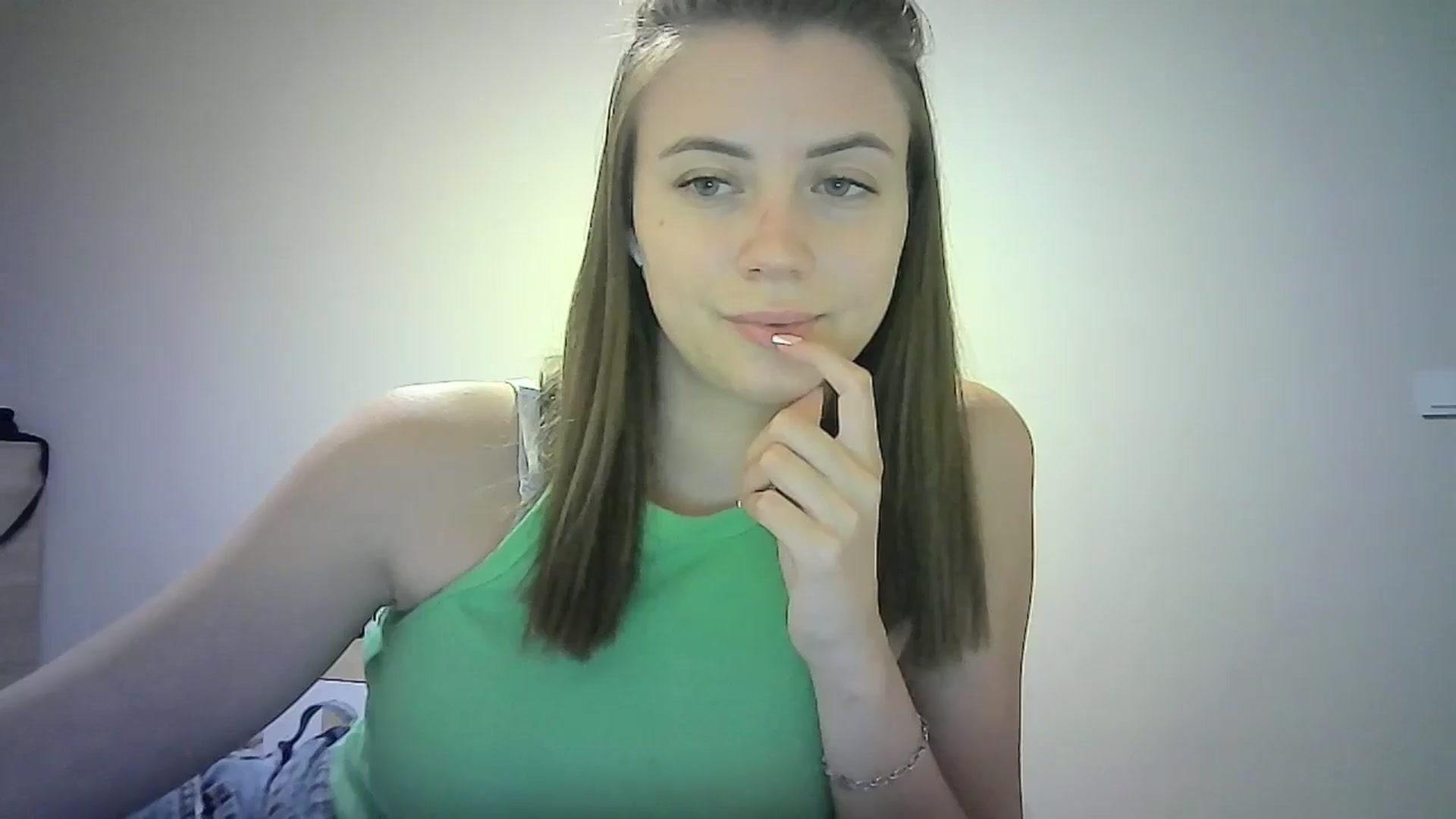 Gallery image thumbnail from Sulfate0's myfreecams stream on, 06/29/2024, 09:19 image 16 of 20