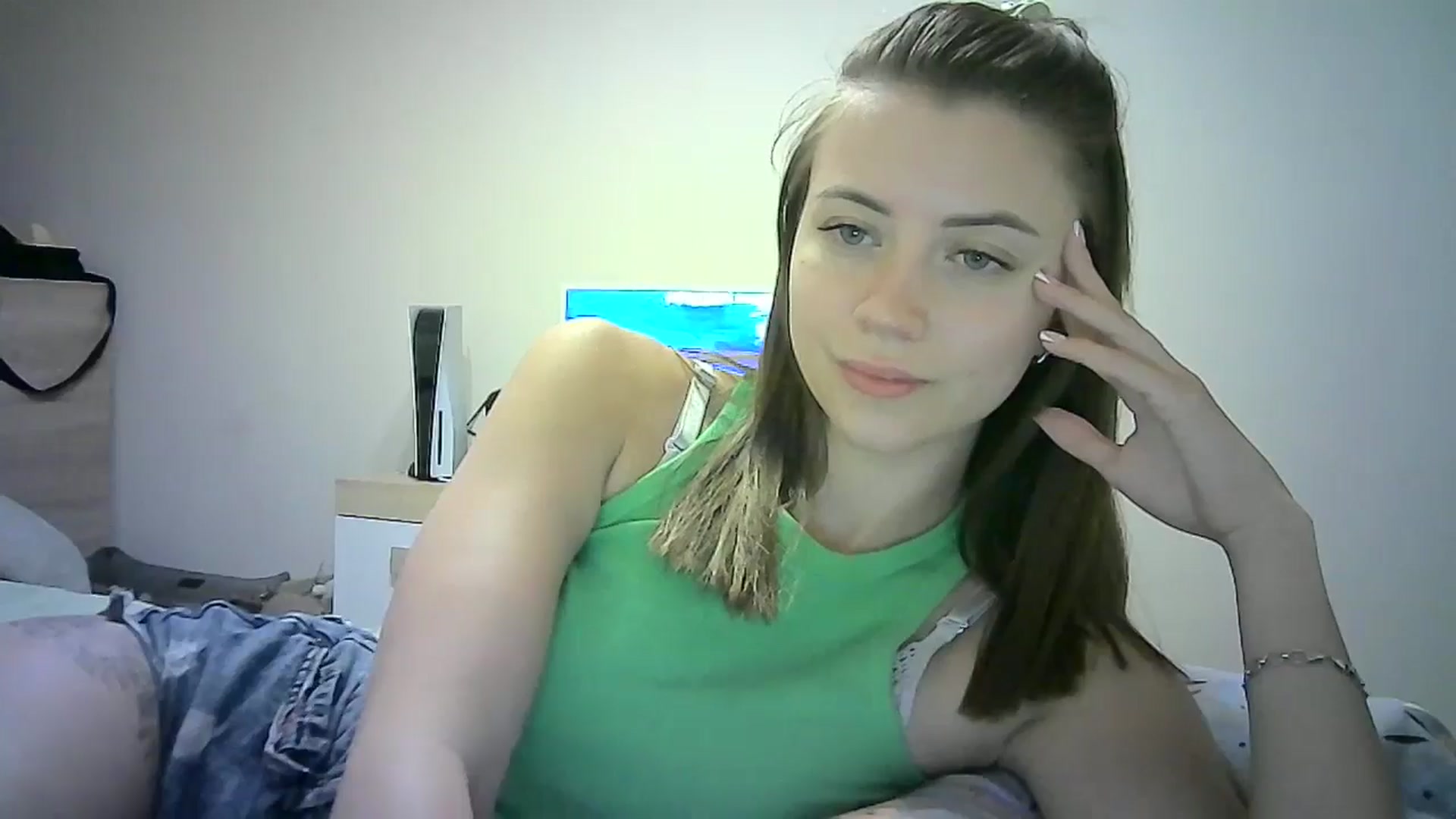 Gallery image thumbnail from Sulfate0's myfreecams stream on, 06/29/2024, 09:19 image 2 of 20