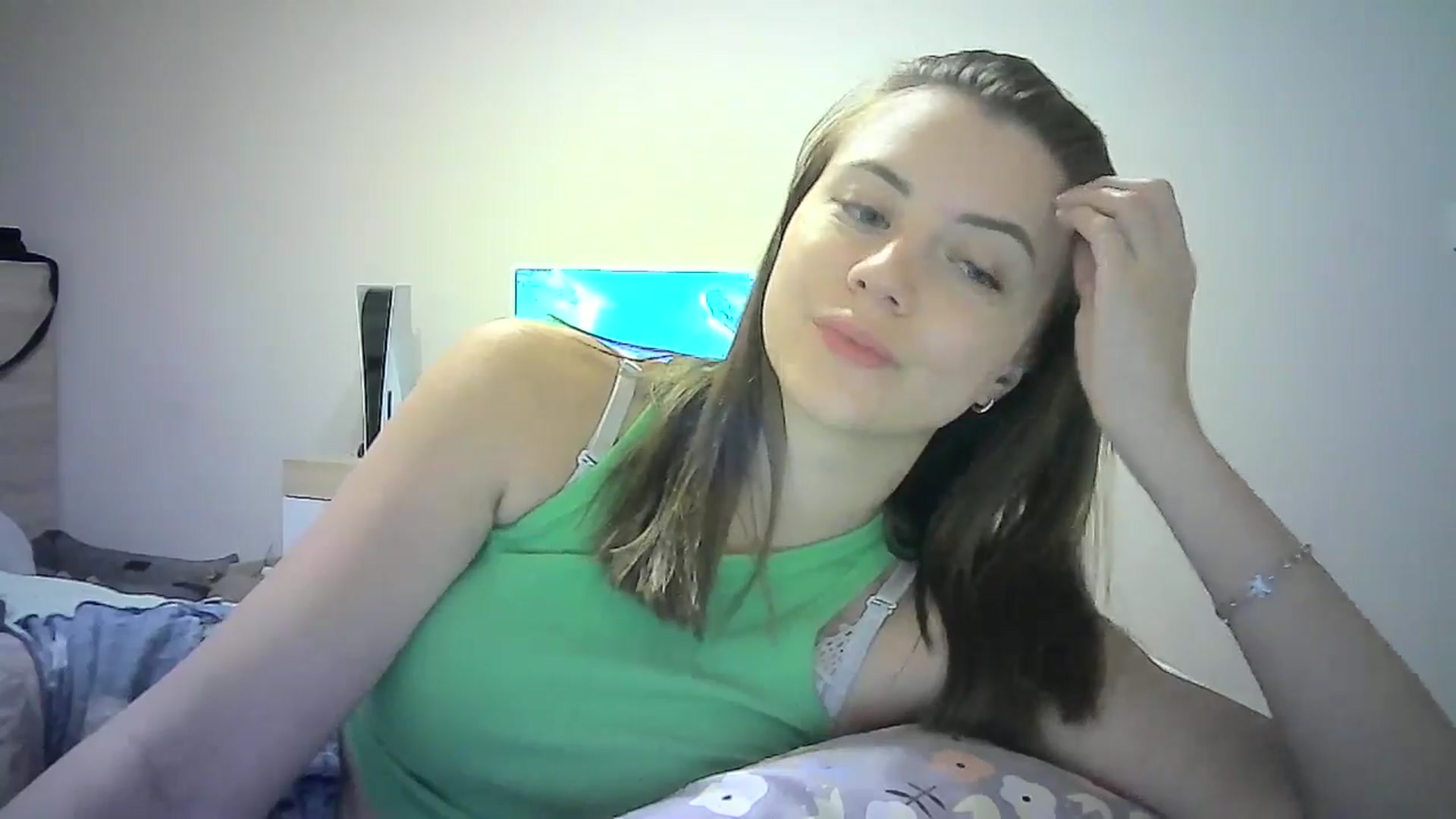 Gallery image thumbnail from Sulfate0's myfreecams stream on, 06/29/2024, 09:19 image 18 of 20
