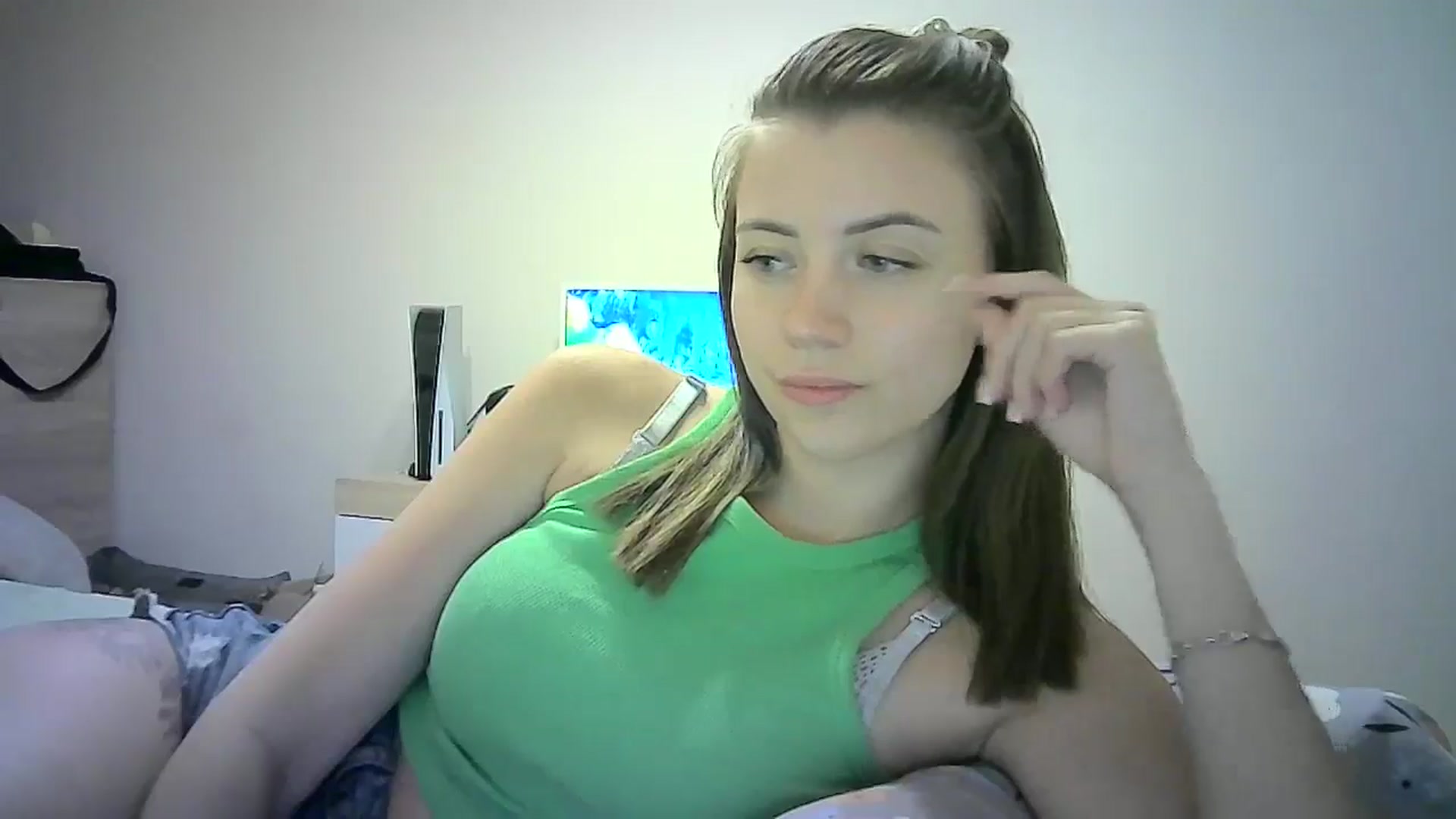 Gallery image thumbnail from Sulfate0's myfreecams stream on, 06/29/2024, 09:19 image 3 of 20