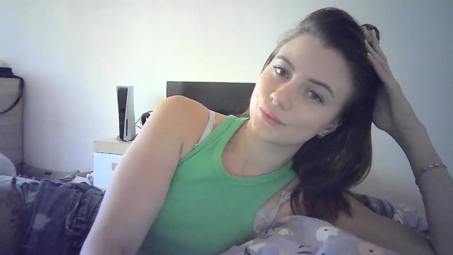 Gallery image thumbnail from Sulfate0's myfreecams stream on, 06/29/2024, 10:29 image 8 of 20