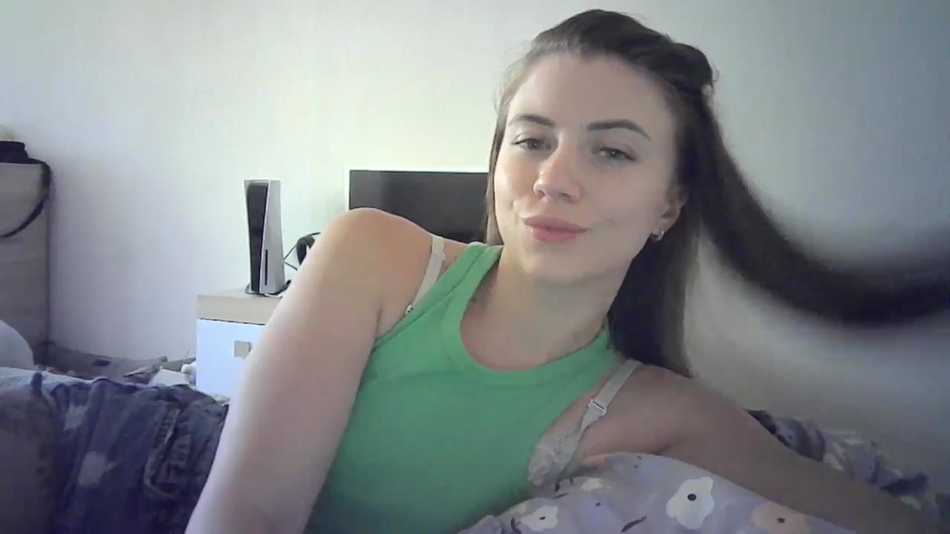 Gallery image thumbnail from Sulfate0's myfreecams stream on, 06/29/2024, 10:29 image 10 of 20
