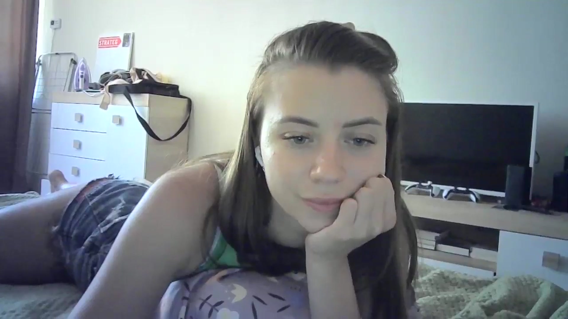 Gallery image thumbnail from Sulfate0's myfreecams stream on, 06/29/2024, 11:03 image 6 of 20