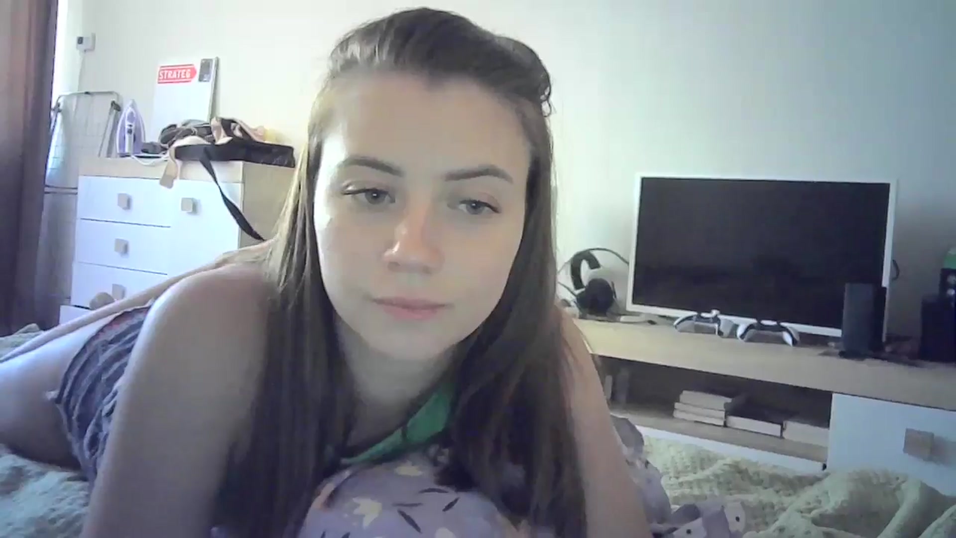 Gallery image thumbnail from Sulfate0's myfreecams stream on, 06/29/2024, 11:03 image 19 of 20