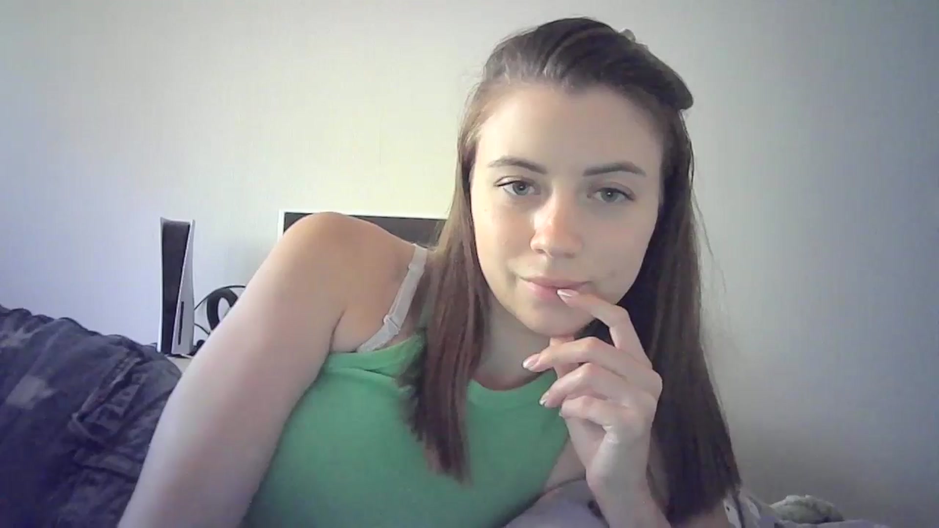 Gallery image thumbnail from Sulfate0's myfreecams stream on, 06/29/2024, 11:45 image 10 of 20