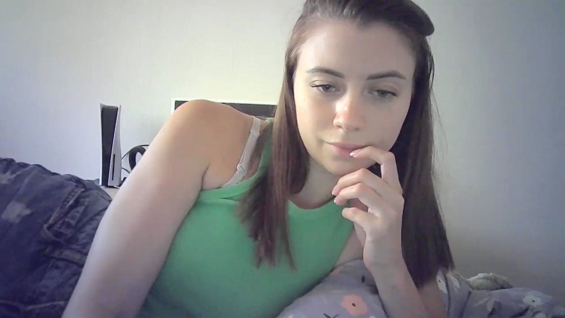 Gallery image thumbnail from Sulfate0's myfreecams stream on, 06/29/2024, 11:45 image 7 of 20