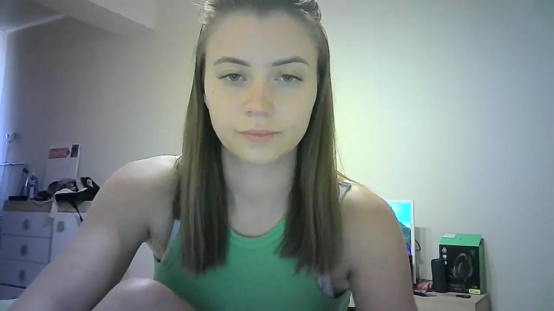 Gallery image thumbnail from Sulfate0's myfreecams stream on, 06/29/2024, 12:50 image 14 of 20