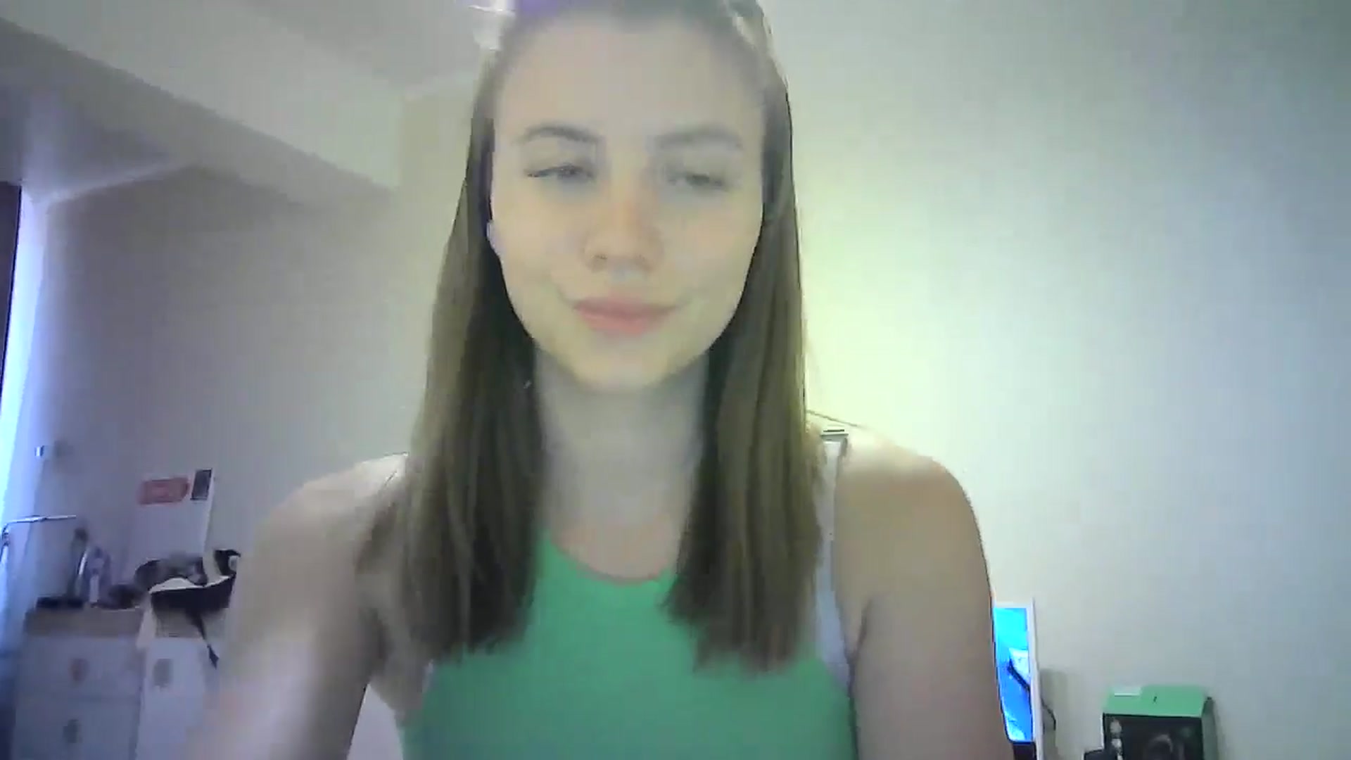 Gallery image thumbnail from Sulfate0's myfreecams stream on, 06/29/2024, 12:50 image 17 of 20