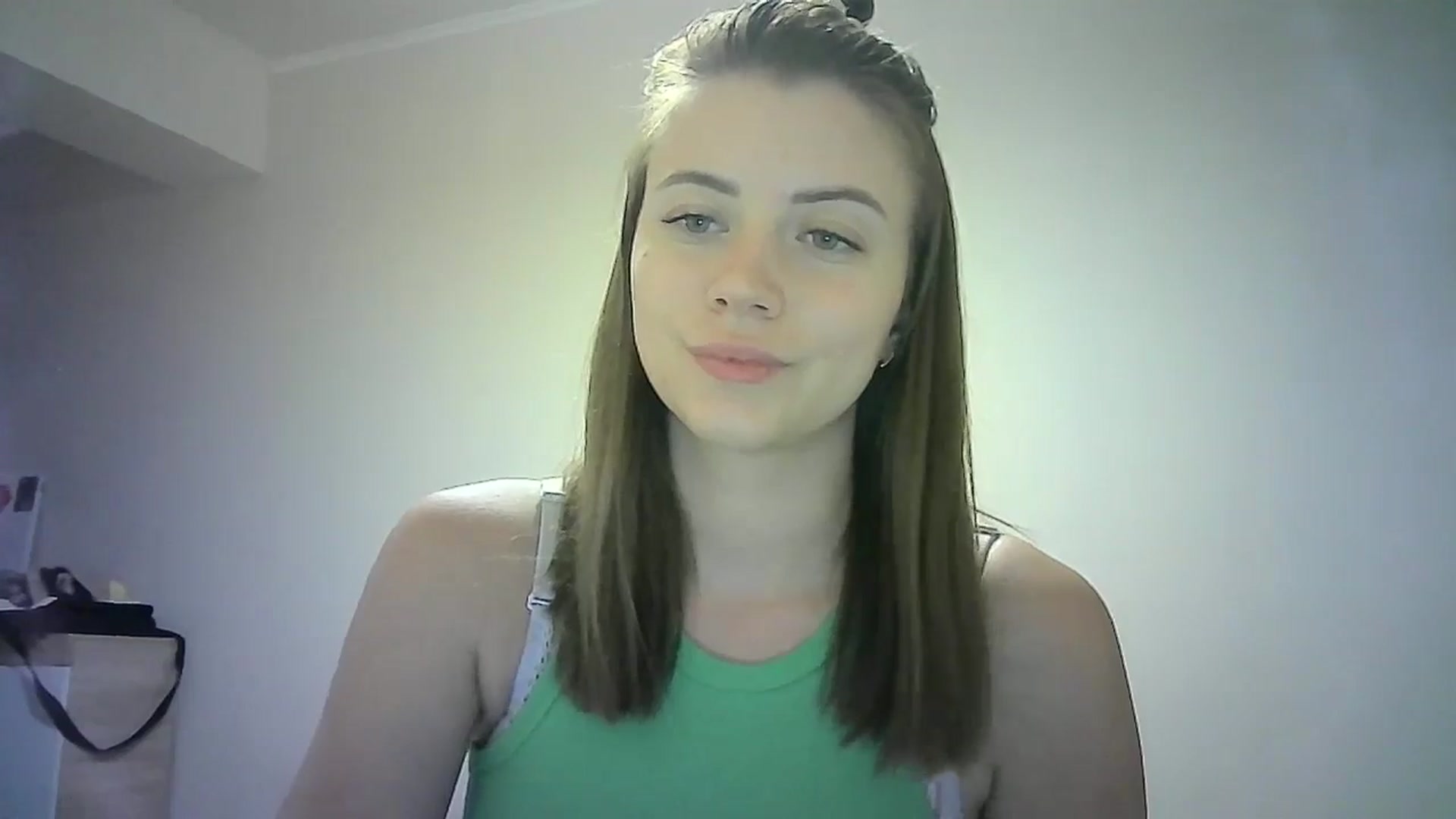 Gallery image thumbnail from Sulfate0's myfreecams stream on, 06/29/2024, 12:50 image 18 of 20