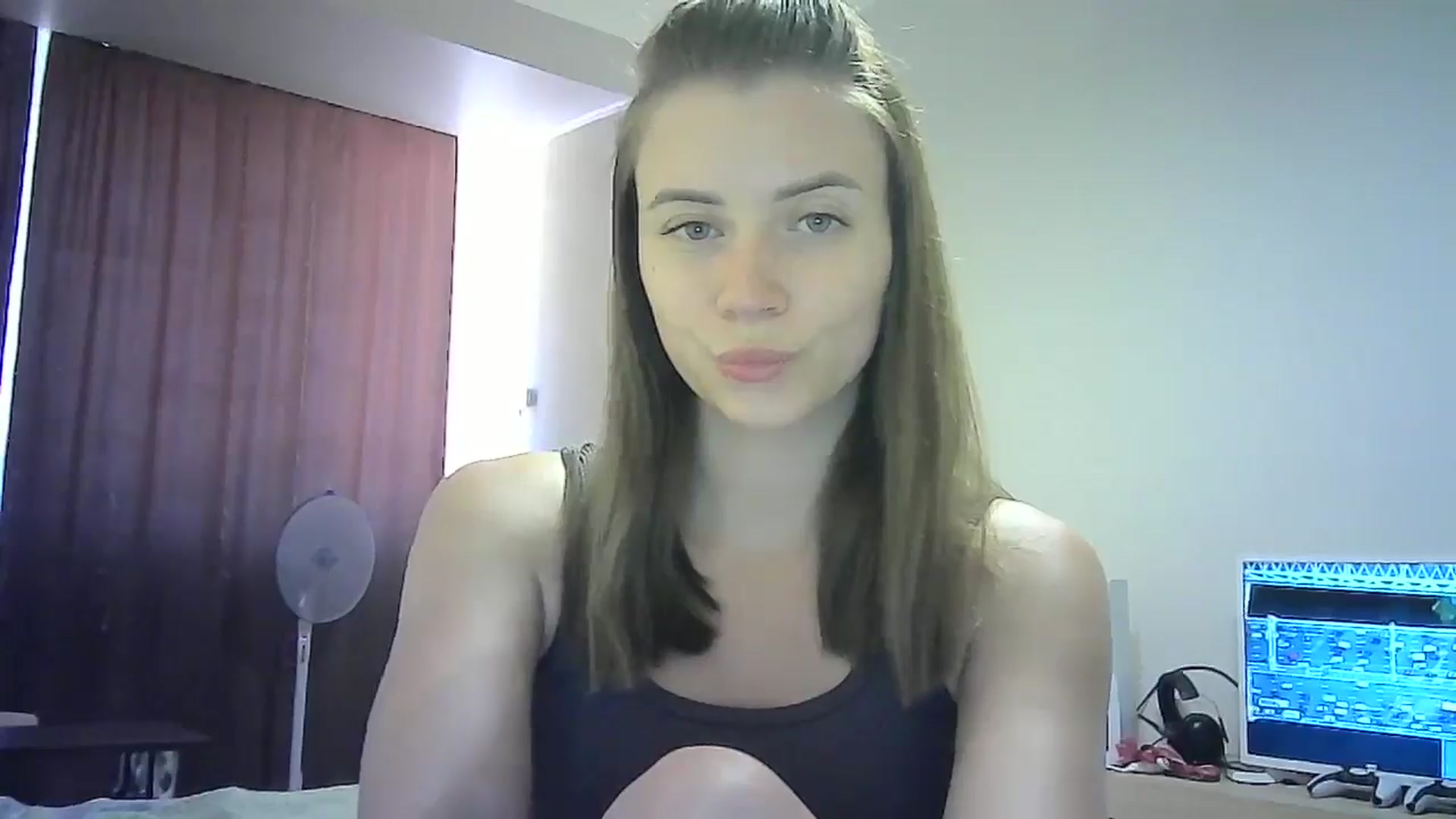 Gallery image thumbnail from Sulfate0's myfreecams stream on, 06/30/2024, 08:21 image 18 of 20