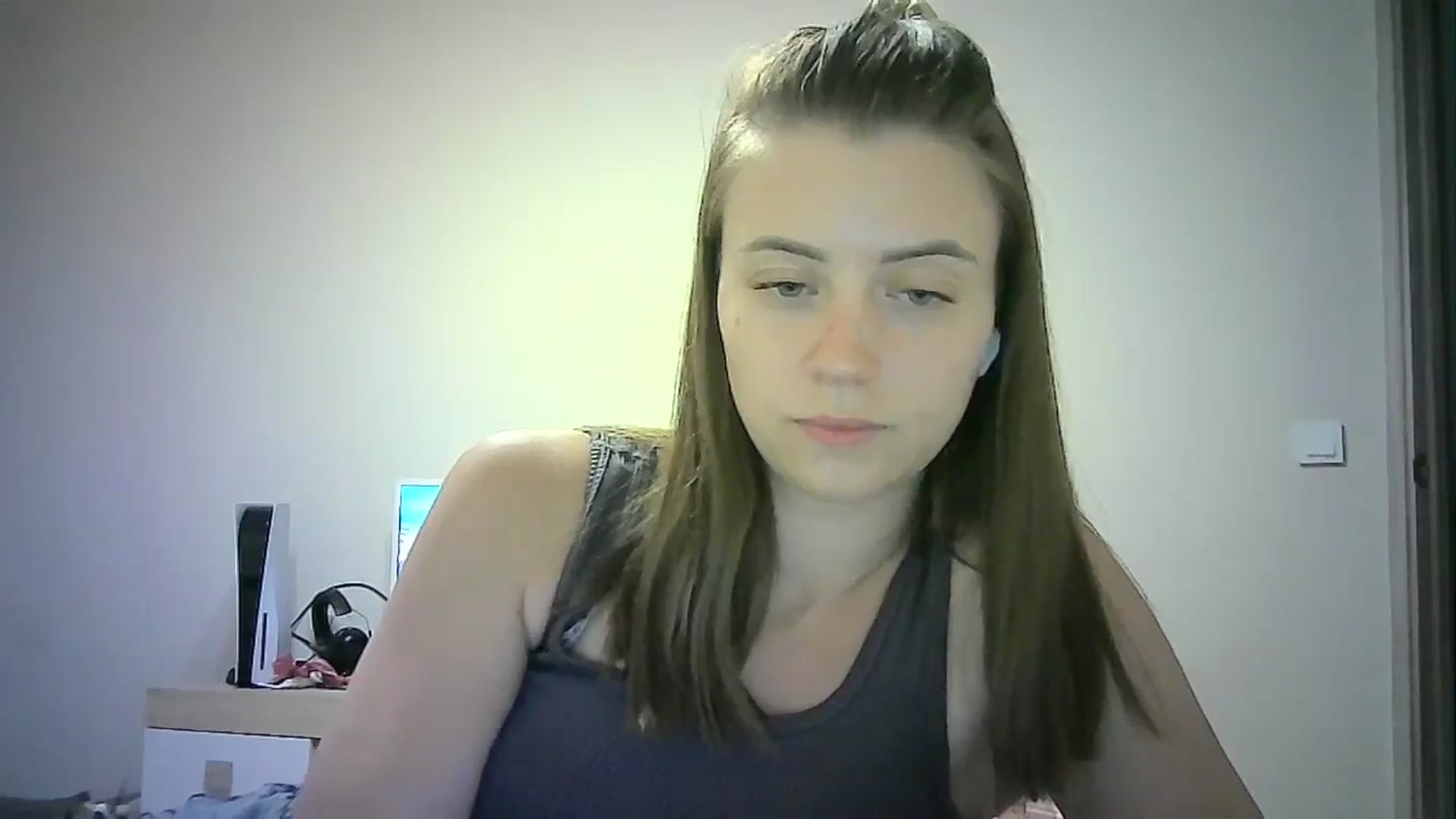 Gallery image thumbnail from Sulfate0's myfreecams stream on, 06/30/2024, 09:41 image 20 of 20