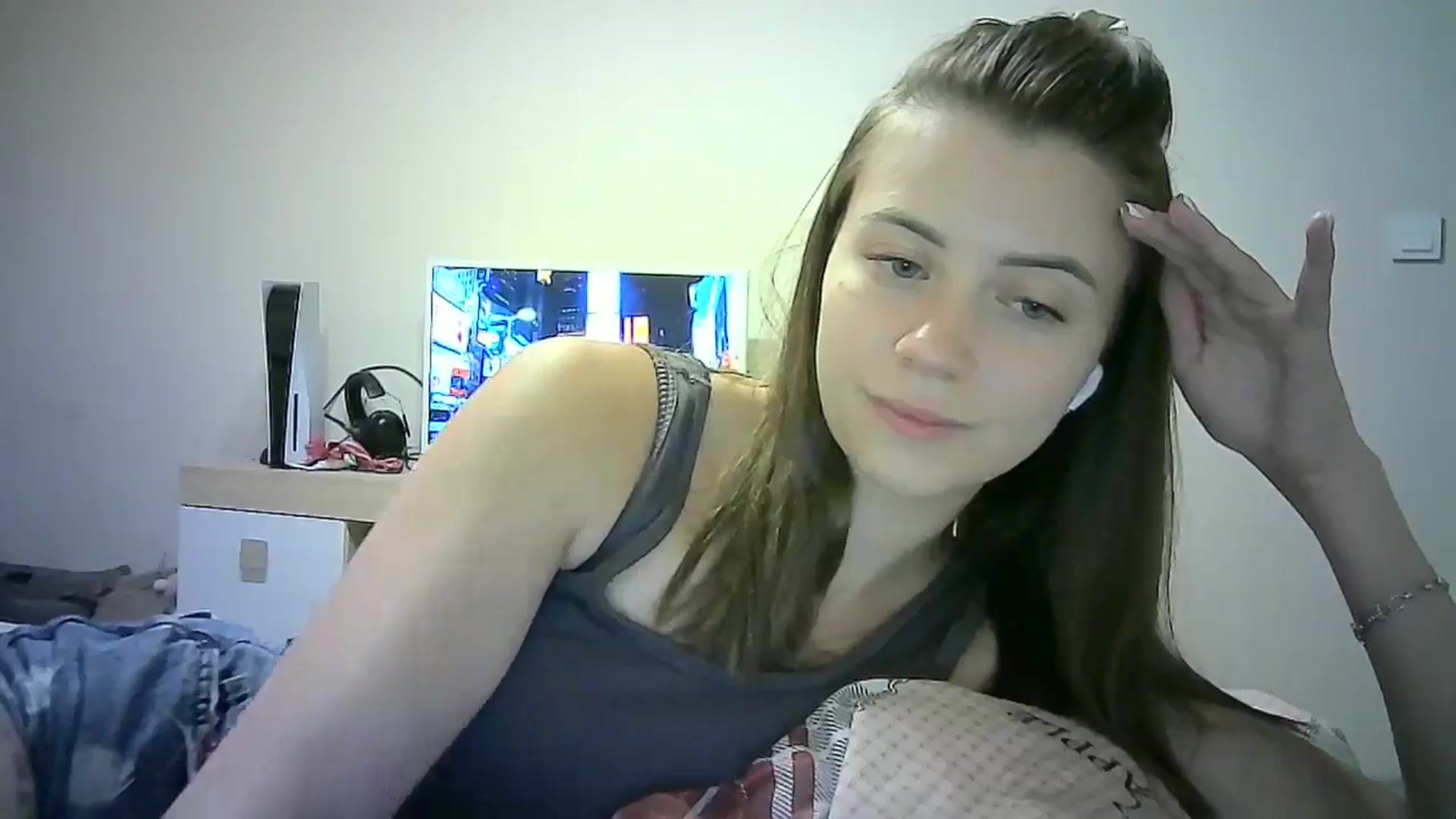 Gallery image thumbnail from Sulfate0's myfreecams stream on, 06/30/2024, 09:41 image 15 of 20