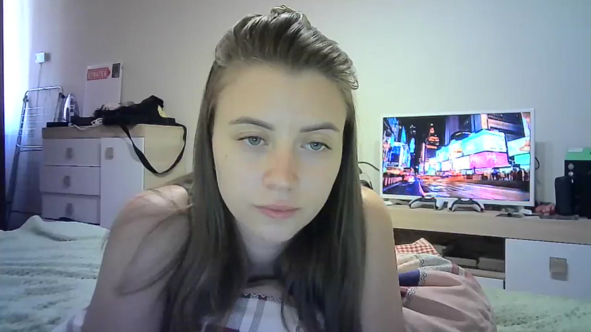 Gallery image thumbnail from Sulfate0's myfreecams stream on, 06/30/2024, 11:22 image 19 of 20