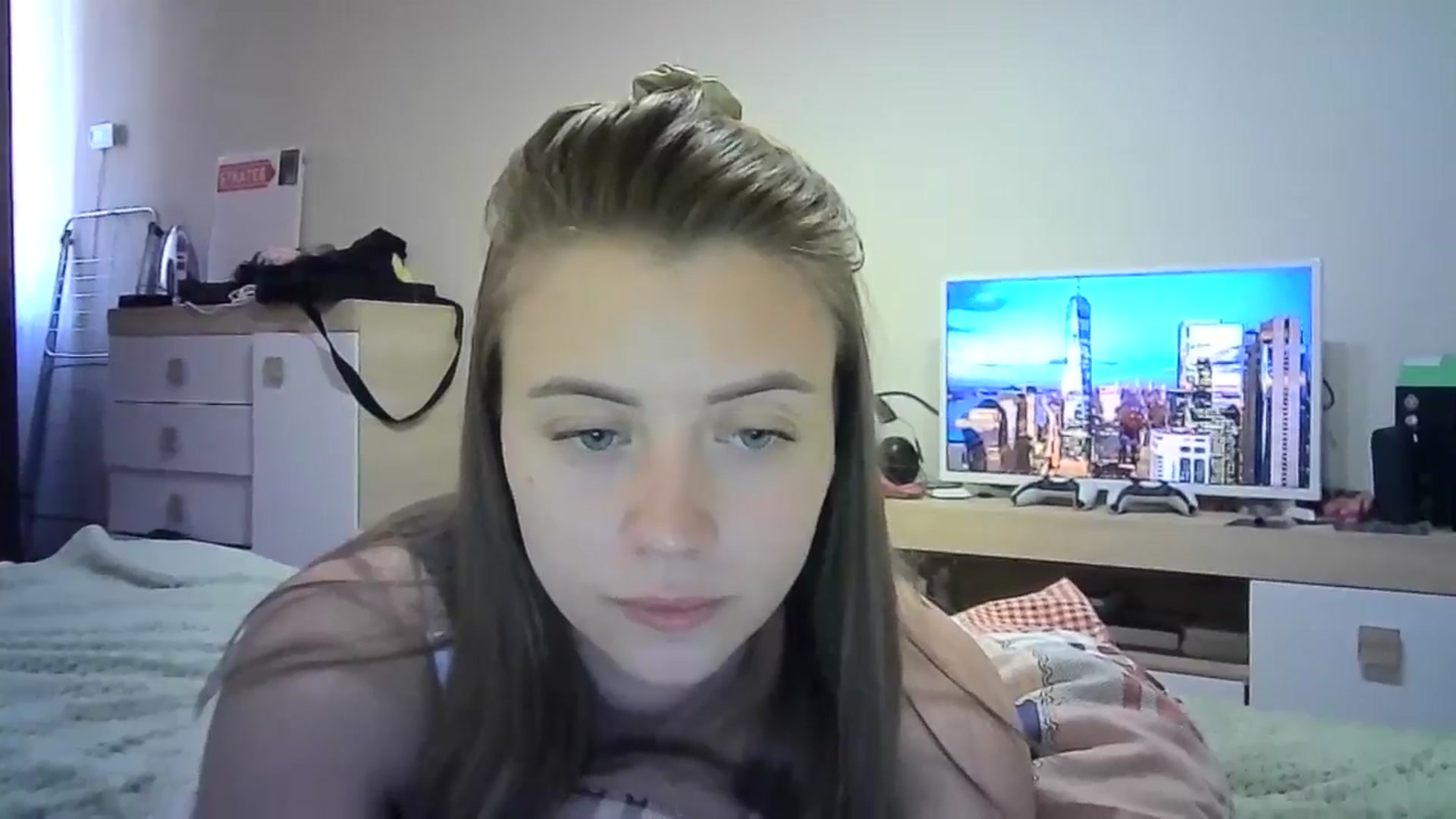 Gallery image thumbnail from Sulfate0's myfreecams stream on, 06/30/2024, 11:22 image 18 of 20
