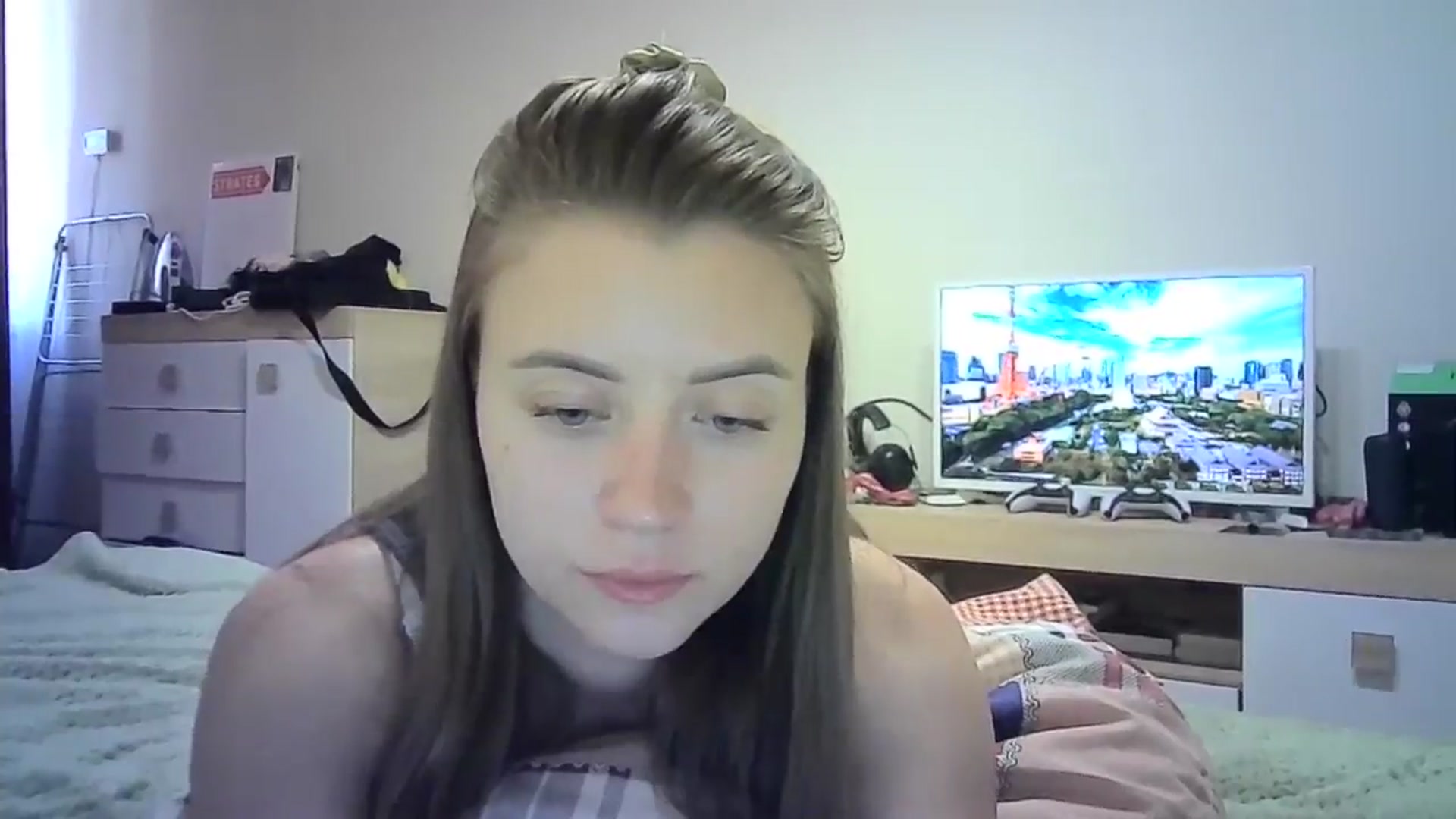 Gallery image thumbnail from Sulfate0's myfreecams stream on, 06/30/2024, 11:22 image 20 of 20