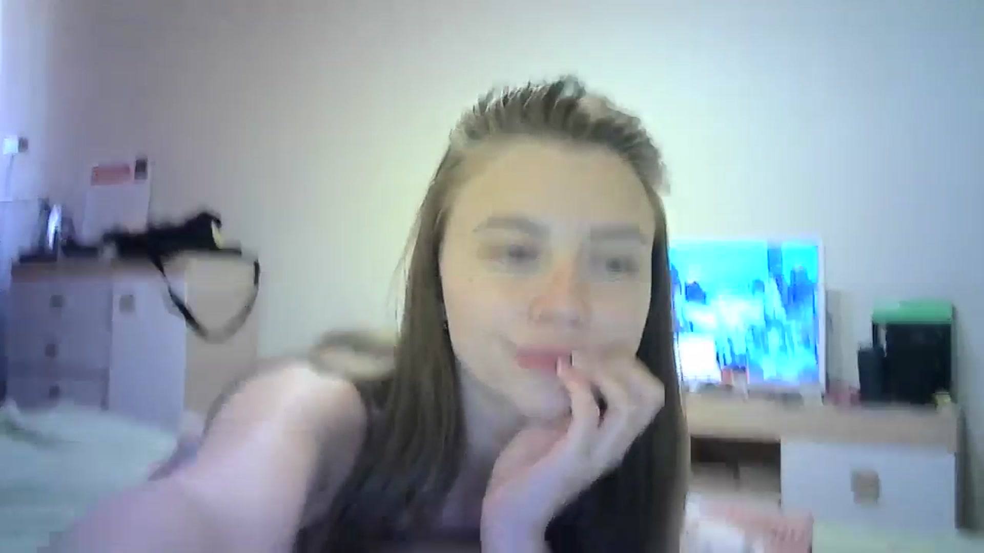 Gallery image thumbnail from Sulfate0's myfreecams stream on, 06/30/2024, 11:22 image 2 of 20