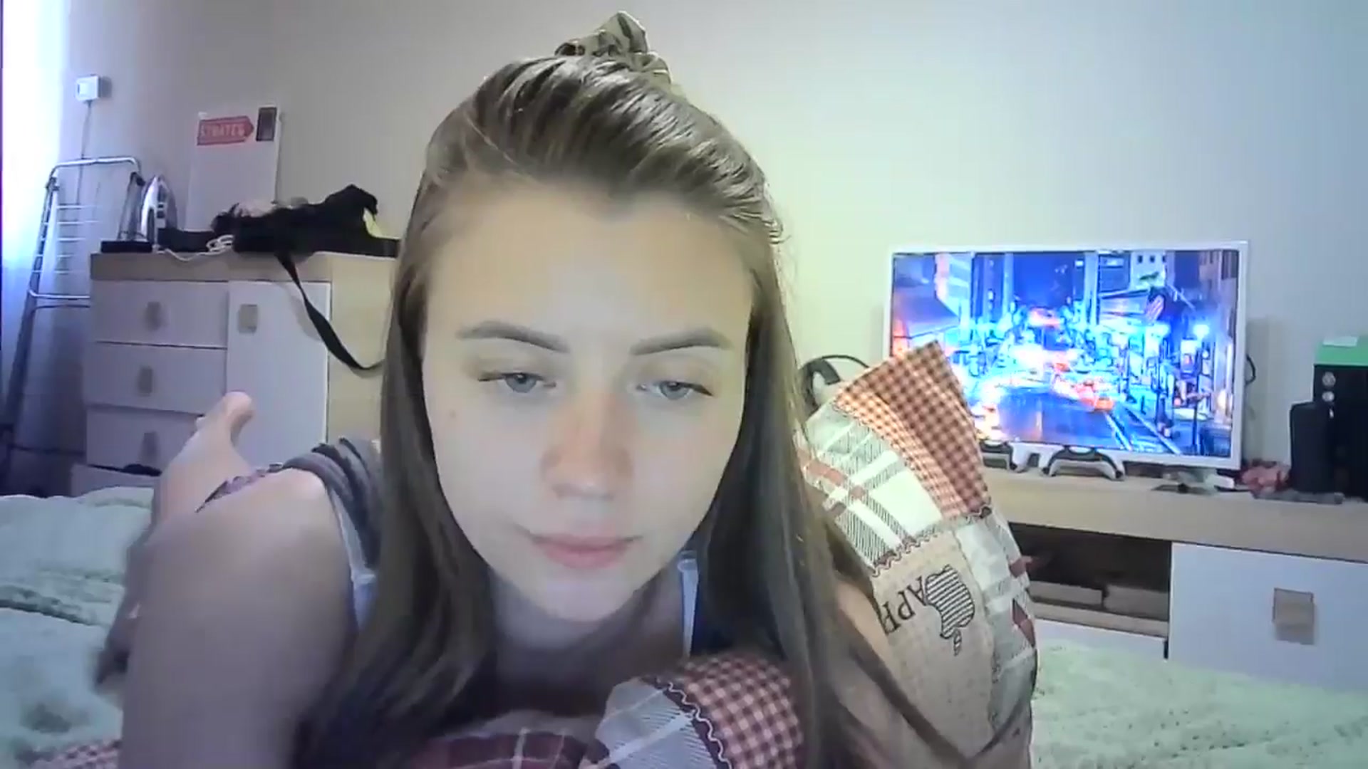 Gallery image thumbnail from Sulfate0's myfreecams stream on, 06/30/2024, 11:34 image 12 of 20