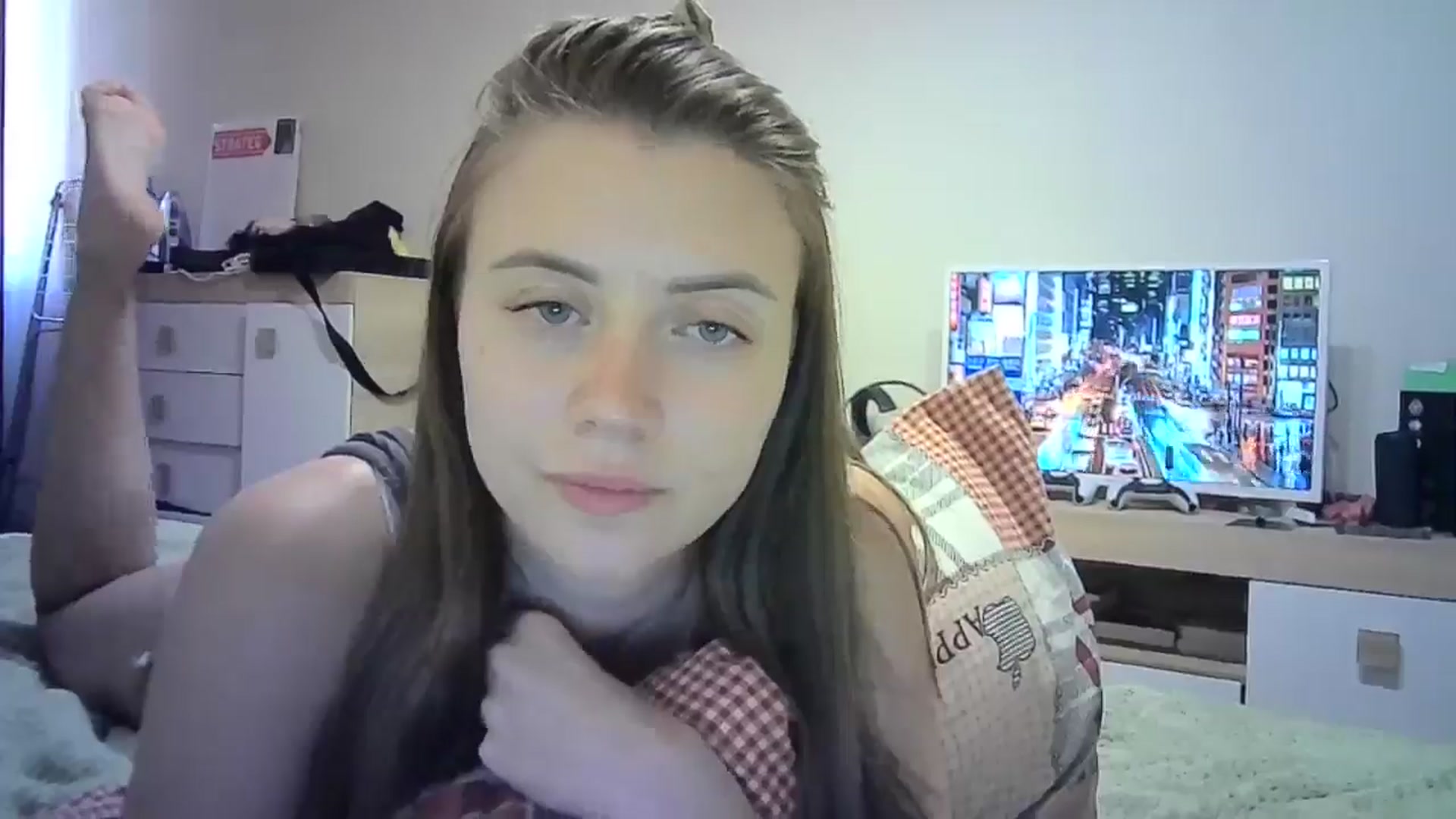 Gallery image thumbnail from Sulfate0's myfreecams stream on, 06/30/2024, 11:34 image 10 of 20