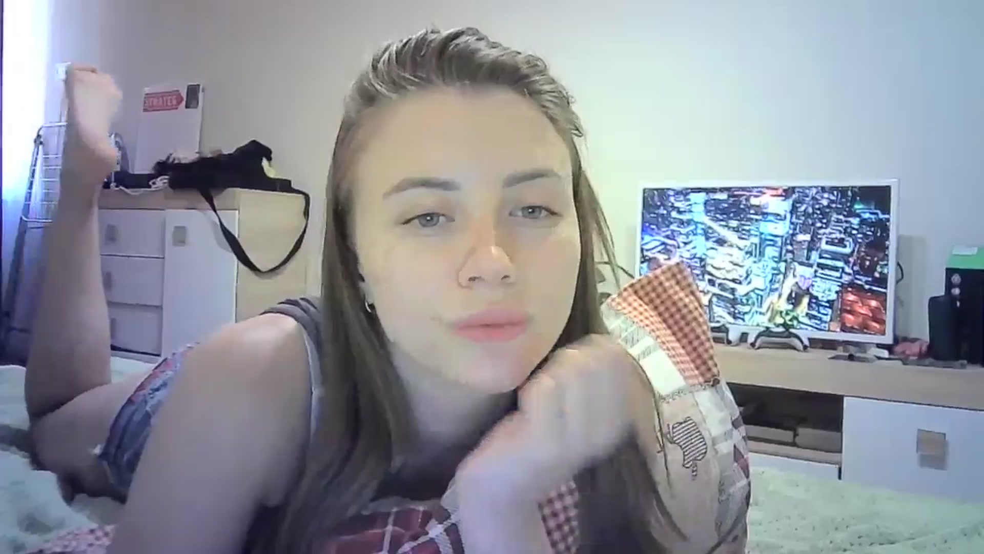 Gallery image thumbnail from Sulfate0's myfreecams stream on, 06/30/2024, 11:34 image 9 of 20