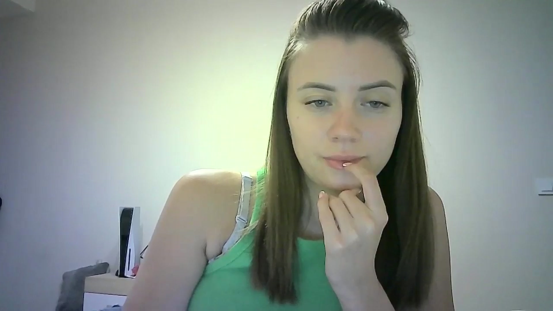 Gallery image thumbnail from Sulfate0's myfreecams stream on, 07/01/2024, 07:44 image 12 of 20
