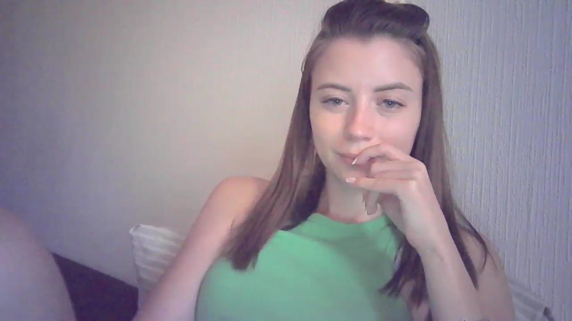 Gallery image thumbnail from Sulfate0's myfreecams stream on, 07/02/2024, 09:05 image 15 of 20