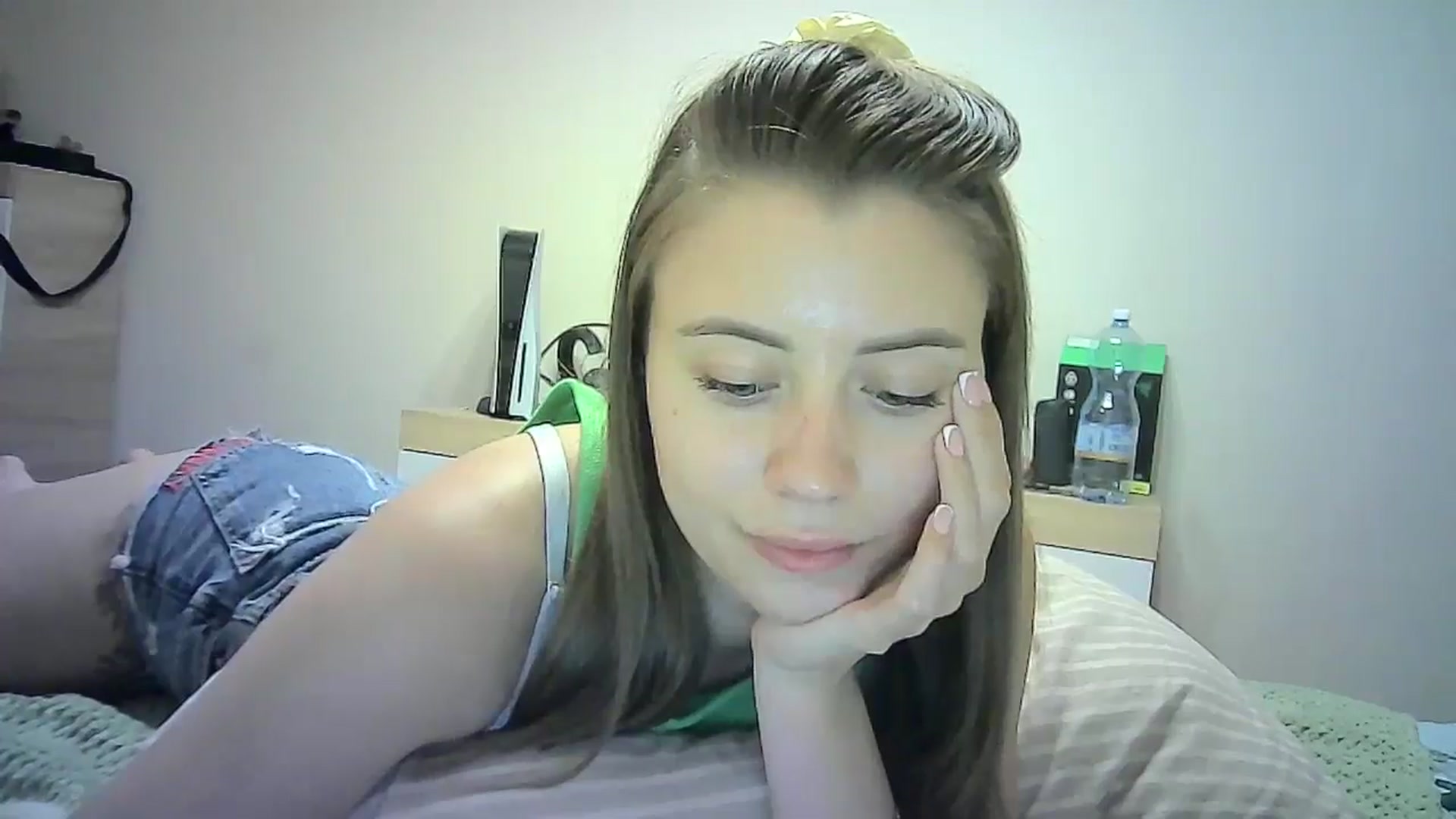 Gallery image thumbnail from Sulfate0's myfreecams stream on, 07/02/2024, 10:02 image 15 of 20