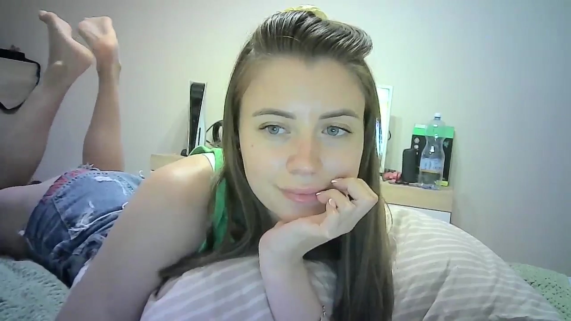 Gallery image thumbnail from Sulfate0's myfreecams stream on, 07/02/2024, 10:02 image 5 of 20