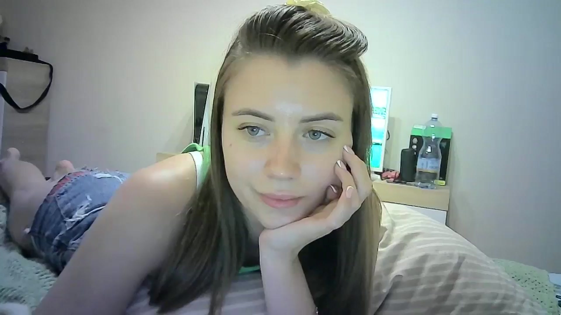 Gallery image thumbnail from Sulfate0's myfreecams stream on, 07/02/2024, 10:02 image 18 of 20