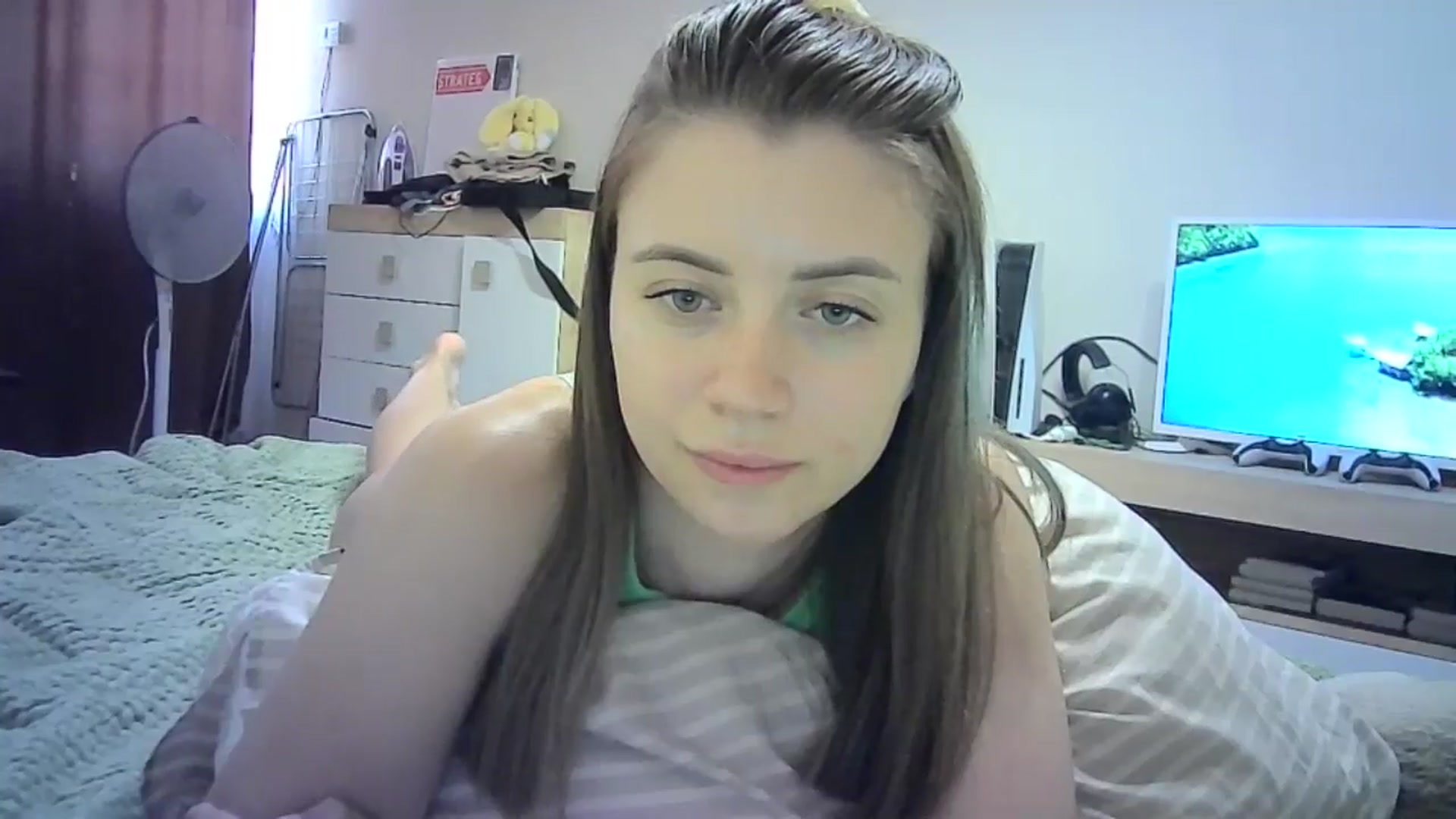 Gallery image thumbnail from Sulfate0's myfreecams stream on, 07/02/2024, 10:20 image 16 of 20