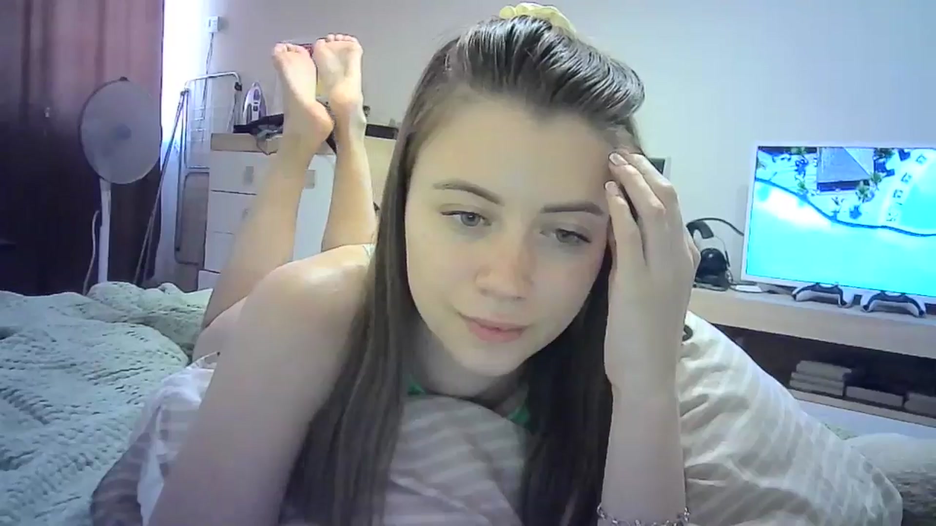 Gallery image thumbnail from Sulfate0's myfreecams stream on, 07/02/2024, 10:20 image 15 of 20