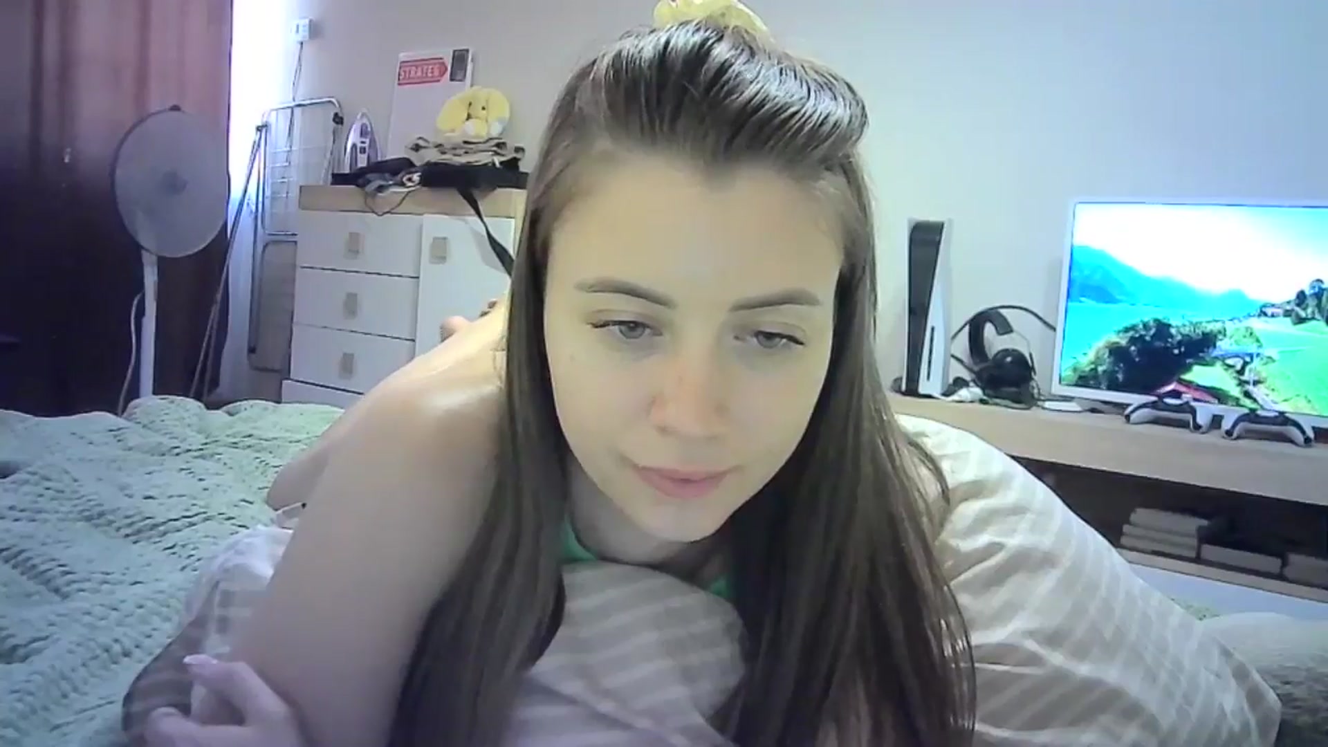 Gallery image thumbnail from Sulfate0's myfreecams stream on, 07/02/2024, 10:20 image 18 of 20